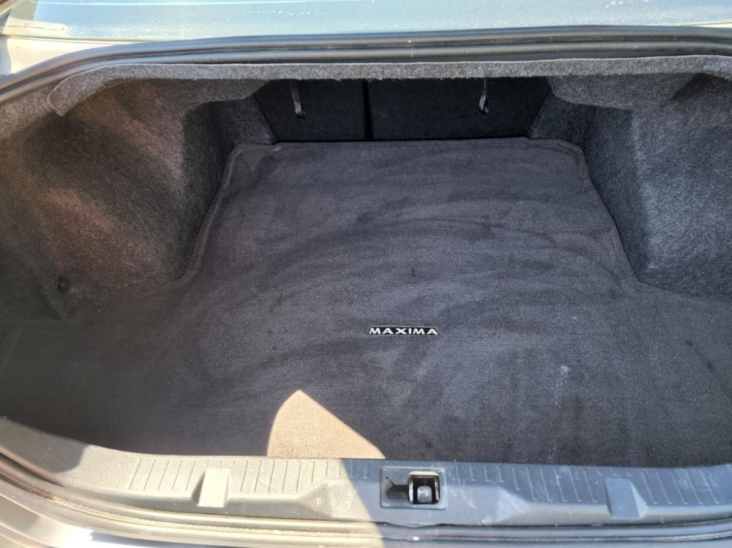 2007 GRAY /Black Nissan Maxima SE (1N4BA41E47C) with an 3.5L V6 DOHC 24V engine, Automatic transmission, located at 1221 Madison St., Shelbyville, TN, 37160, (931) 680-9439, 0.000000, 0.000000 - Photo#3