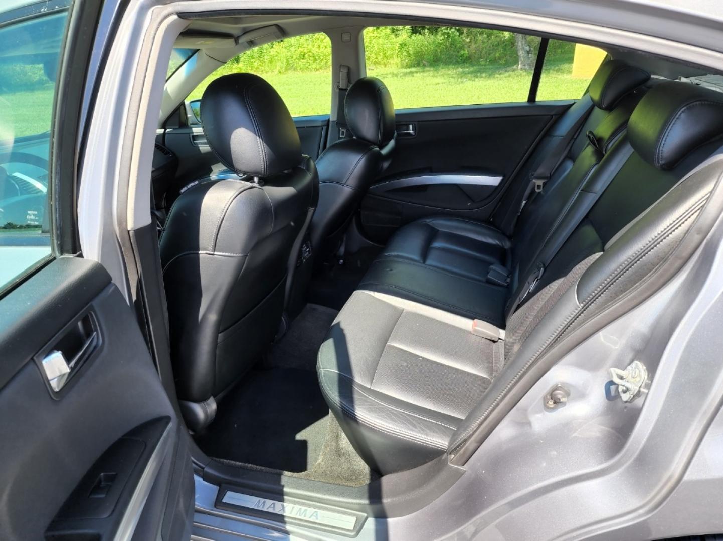 2007 GRAY /Black Nissan Maxima SE (1N4BA41E47C) with an 3.5L V6 DOHC 24V engine, Automatic transmission, located at 1221 Madison St., Shelbyville, TN, 37160, (931) 680-9439, 0.000000, 0.000000 - Photo#4