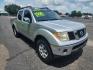 2007 SILVER /Gray NISSAN FRONTIER CREW CAB LE (1N6AD07U17C) with an 4.0L engine, Automatic transmission, located at 1221 Madison St., Shelbyville, TN, 37160, (931) 680-9439, 0.000000, 0.000000 - Photo#1