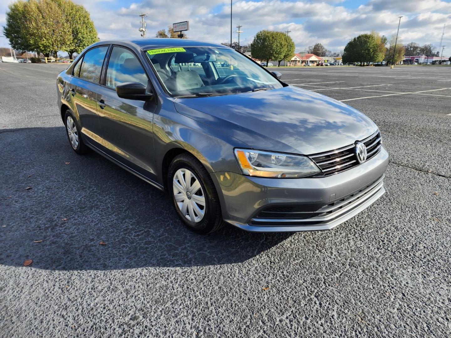 2016 GRAY /Gray Volkswagen Jetta 1.4T S 6A (3VW267AJ1GM) with an 1.4L L4 DOHC 20V engine, 6A transmission, located at 1221 Madison St., Shelbyville, TN, 37160, (931) 680-9439, 0.000000, 0.000000 - Photo#1