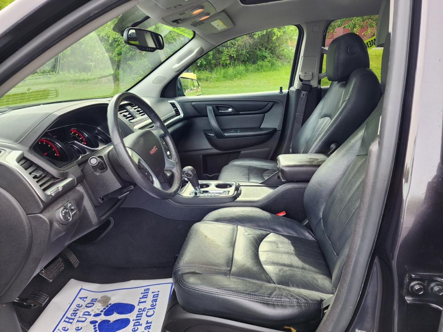 2014 BLACK GMC ACADIA SLE (1GKKRPKD9EJ) with an 3.6L engine, Automatic transmission, located at 1221 Madison St., Shelbyville, TN, 37160, (931) 680-9439, 0.000000, 0.000000 - Photo#7