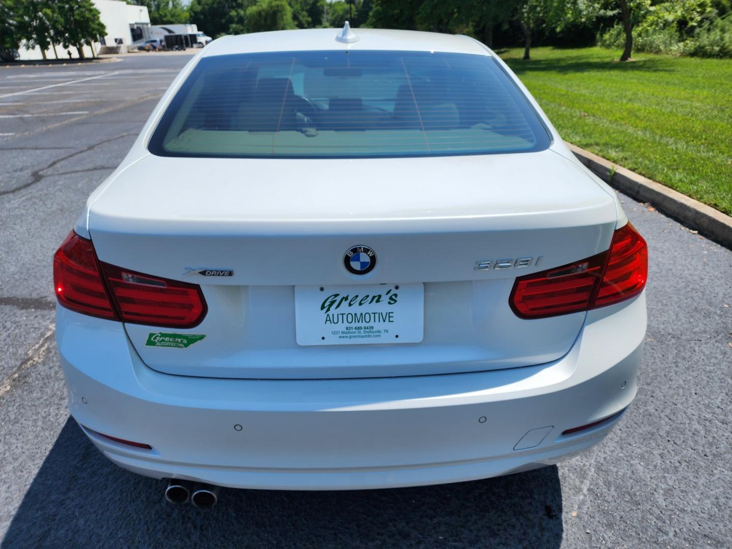 2015 WHITE BMW 328 XI SULEV (WBA3B5C55FF) with an 2.0L engine, Automatic transmission, located at 1221 Madison St., Shelbyville, TN, 37160, (931) 680-9439, 0.000000, 0.000000 - Photo#2