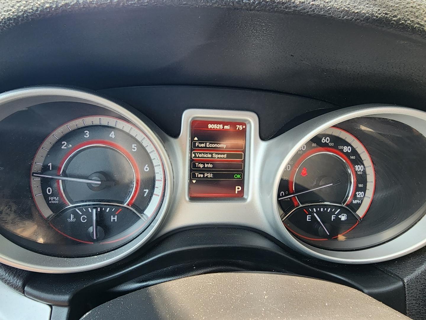 2020 RED DODGE JOURNEY SE (3C4PDCAB3LT) with an 2.4L engine, Automatic transmission, located at 1221 Madison St., Shelbyville, TN, 37160, (931) 680-9439, 0.000000, 0.000000 - Photo#8
