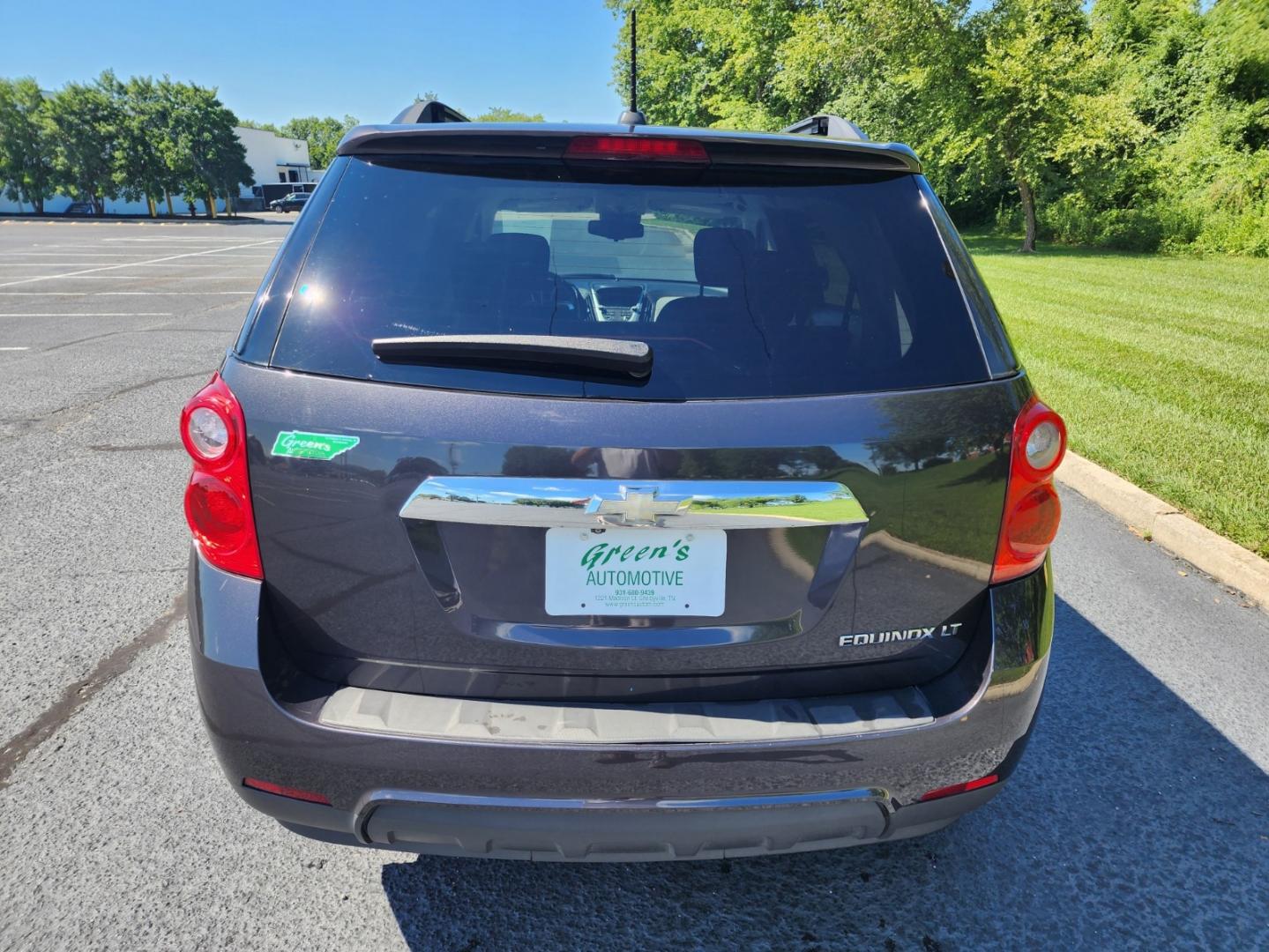 2015 GRAY /Black Chevrolet Equinox 1LT 2WD (2GNALBEKXF6) with an 2.4L L4 DOHC 16V FFV engine, 6-Speed Automatic transmission, located at 1221 Madison St., Shelbyville, TN, 37160, (931) 680-9439, 0.000000, 0.000000 - Photo#2