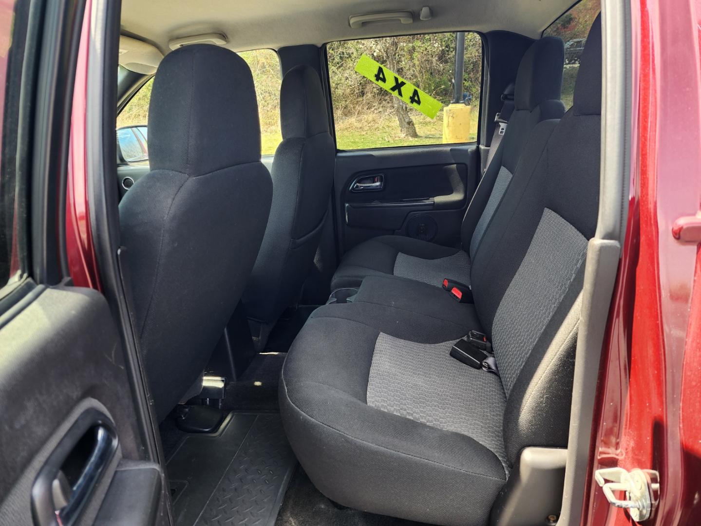 2008 Maroon /Gray GMC Canyon SLE Crew Cab 4WD (1GTDT43E888) with an 3.7L L5 DOHC 20V engine, 4-Speed Automatic transmission, located at 1221 Madison St., Shelbyville, TN, 37160, (931) 680-9439, 0.000000, 0.000000 - Photo#4