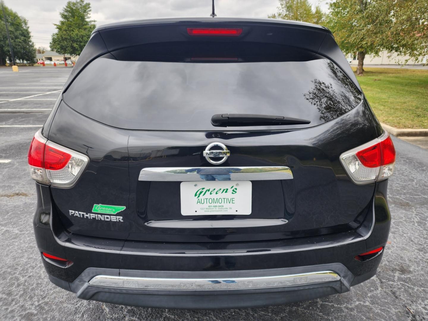2013 BLACK /Black Nissan Pathfinder S 2WD (5N1AR2MNXDC) with an 3.5L V6 DOHC 24V engine, Continuously Variable Transmission transmission, located at 1221 Madison St., Shelbyville, TN, 37160, (931) 680-9439, 0.000000, 0.000000 - Photo#2