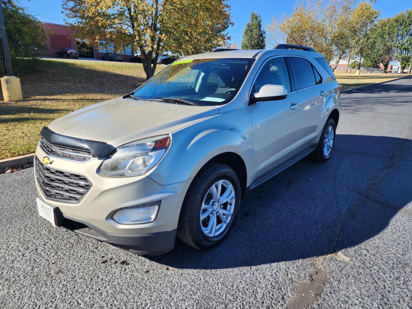 2016 Gold /Gray Chevrolet Equinox LT 2WD (2GNALCEK8G1) with an 2.4L L4 DOHC 16V FFV engine, 6A transmission, located at 1221 Madison St., Shelbyville, TN, 37160, (931) 680-9439, 0.000000, 0.000000 - Photo#0