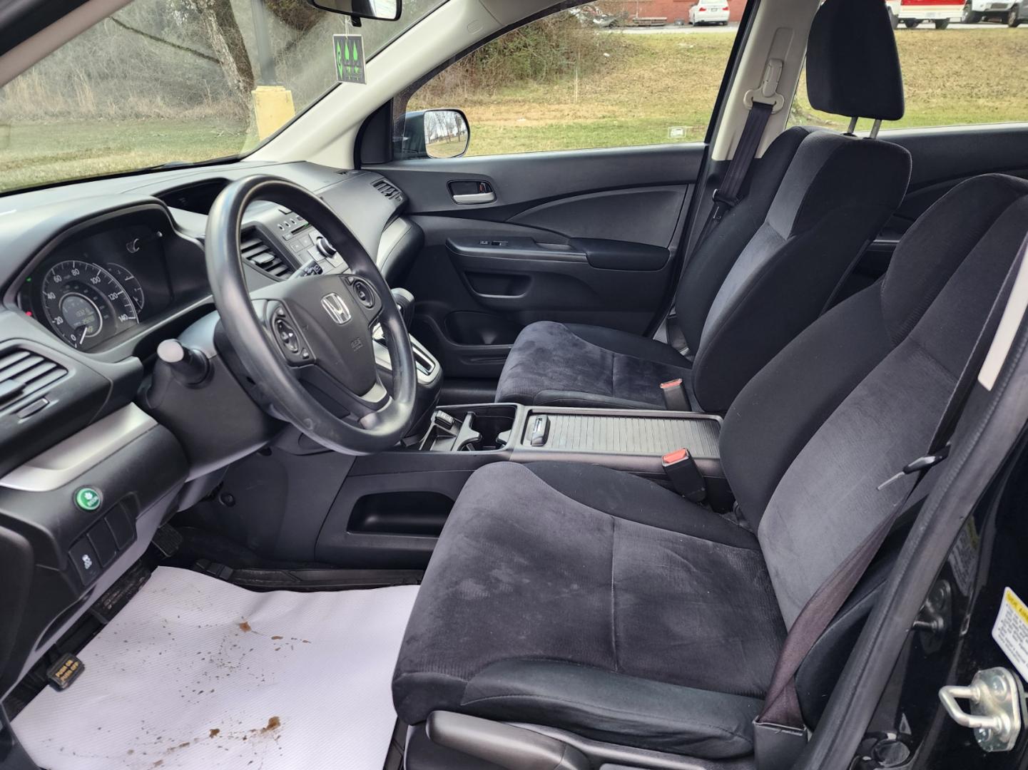 2012 BLACK /Black Honda CR-V LX 4WD 5-Speed AT (2HKRM4H32CH) with an 2.4L L4 DOHC 16V engine, 5-Speed Automatic transmission, located at 1221 Madison St., Shelbyville, TN, 37160, (931) 680-9439, 0.000000, 0.000000 - Photo#5