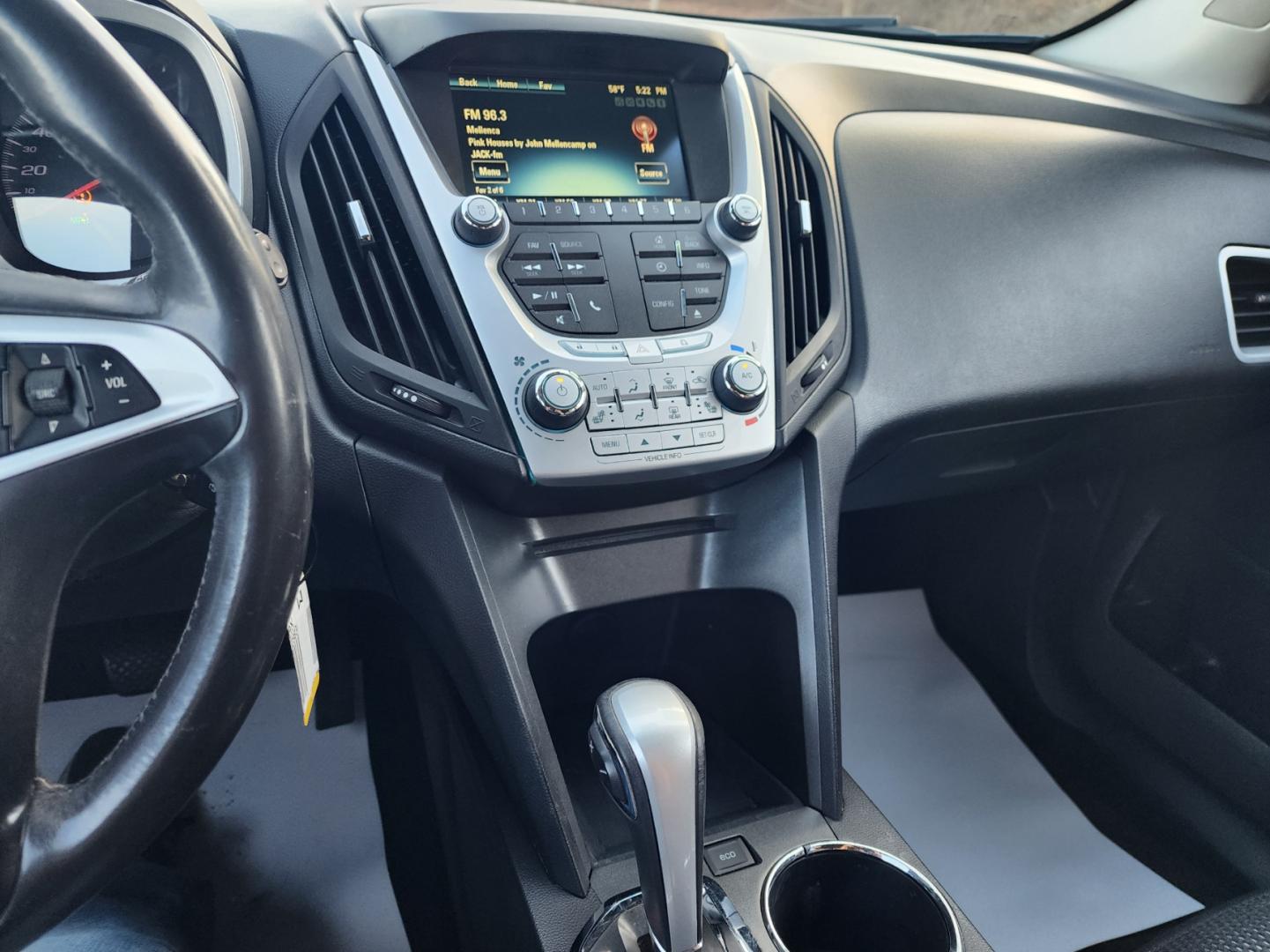 2015 Blue /Black Chevrolet Equinox 2LT 2WD (2GNALCEK3F6) with an 2.4L L4 DOHC 16V FFV engine, 6-Speed Automatic transmission, located at 1221 Madison St., Shelbyville, TN, 37160, (931) 680-9439, 0.000000, 0.000000 - Photo#6