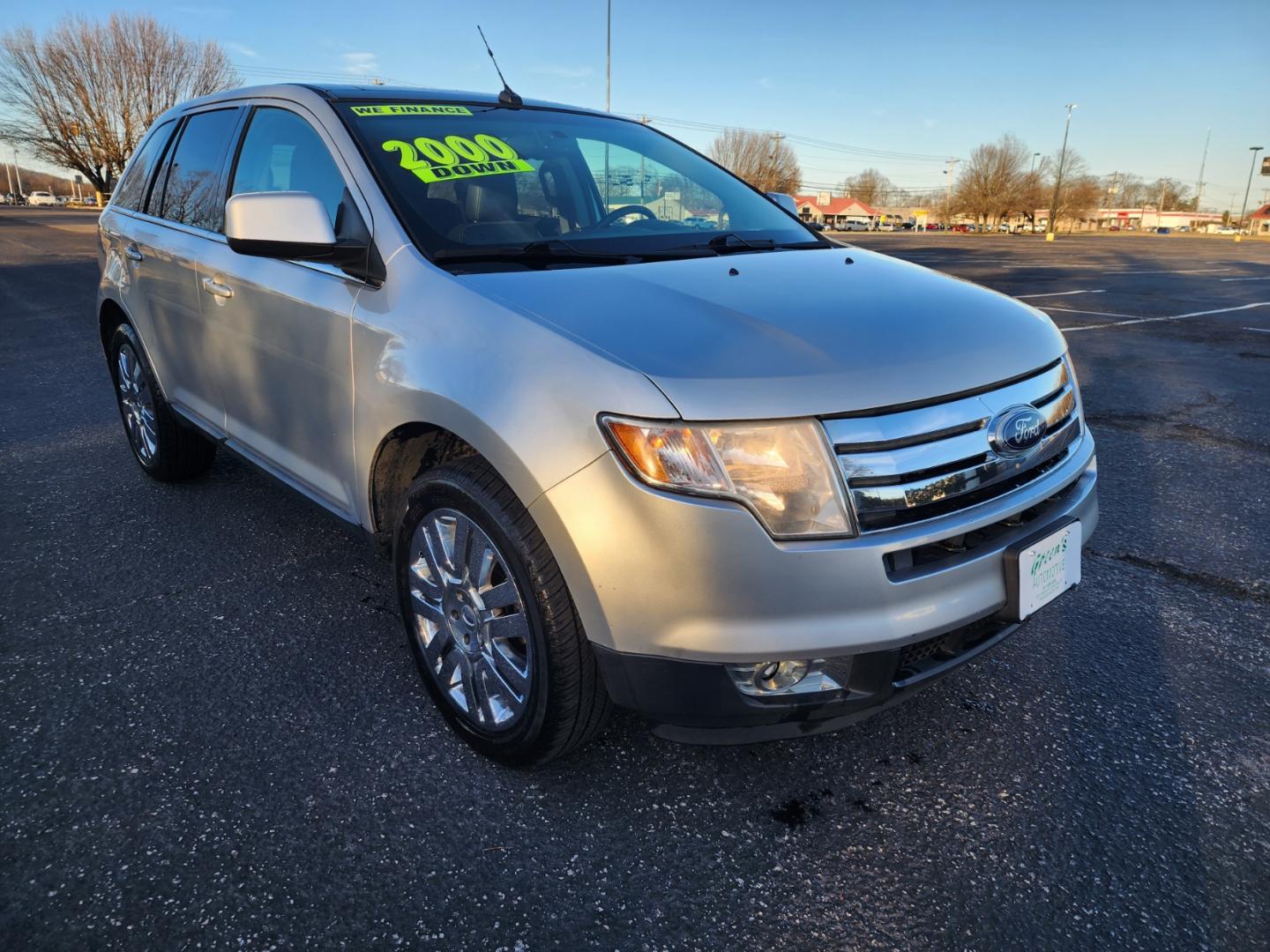 2010 Silver /Black Ford Edge Limited FWD (2FMDK3KC7AB) with an 3.5L V6 DOHC 24V engine, 6-Speed Automatic transmission, located at 1221 Madison St., Shelbyville, TN, 37160, (931) 680-9439, 0.000000, 0.000000 - Photo#1