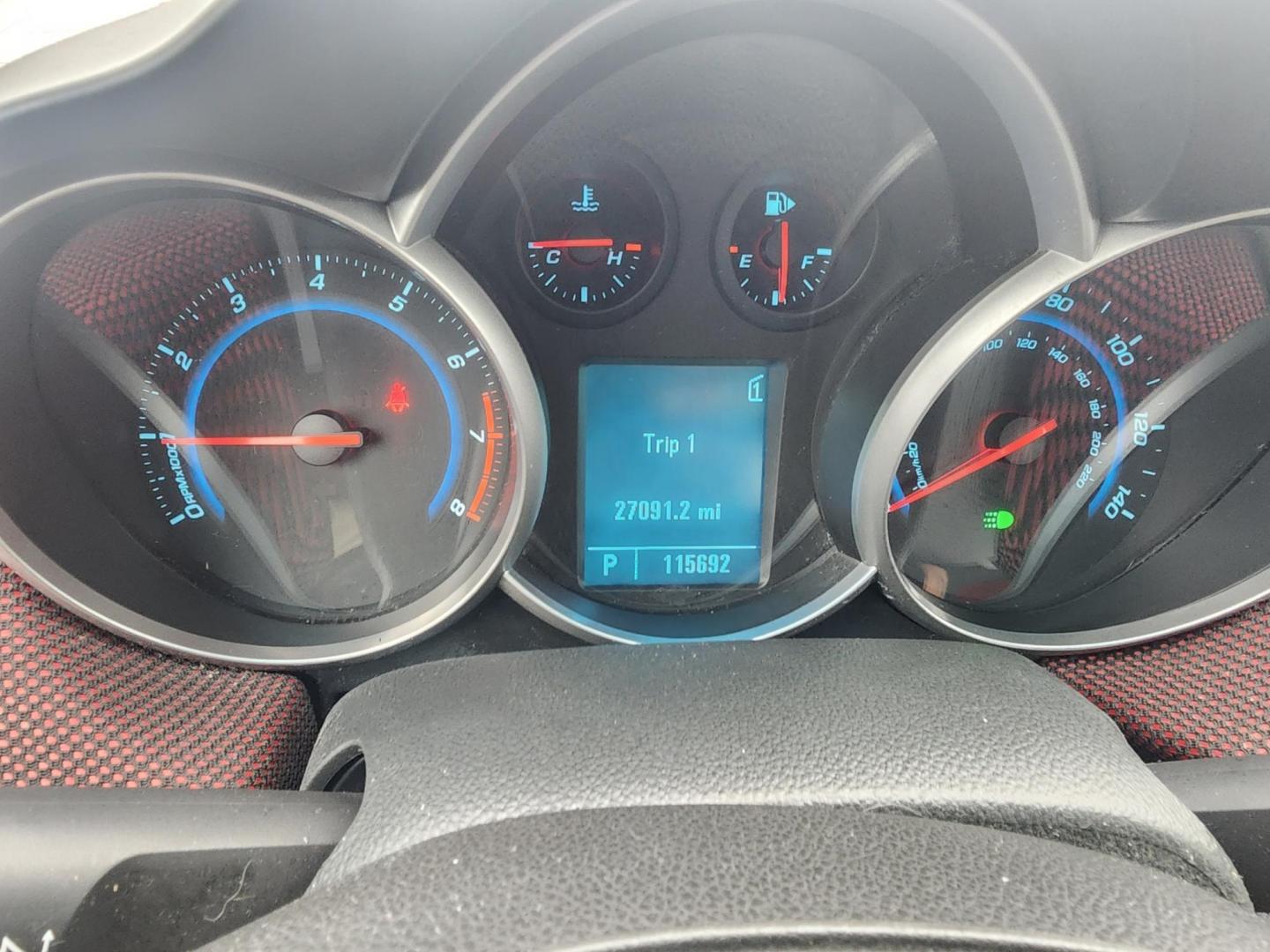 2011 Silver /Gray Chevrolet Cruze 1LT (1G1PE5S99B7) with an 1.4L L4 DOHC 16V engine, 6-Speed Automatic transmission, located at 1221 Madison St., Shelbyville, TN, 37160, (931) 680-9439, 0.000000, 0.000000 - Photo#6