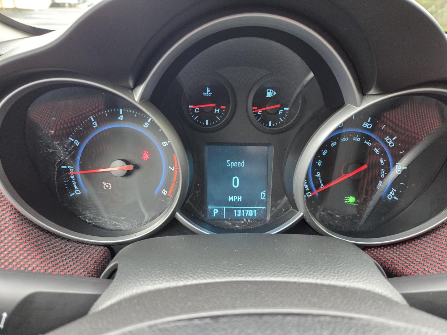 2011 Silver /Gray Chevrolet Cruze 1LT (1G1PE5S99B7) with an 1.4L L4 DOHC 16V engine, 6-Speed Automatic transmission, located at 1221 Madison St., Shelbyville, TN, 37160, (931) 680-9439, 0.000000, 0.000000 - Photo#6