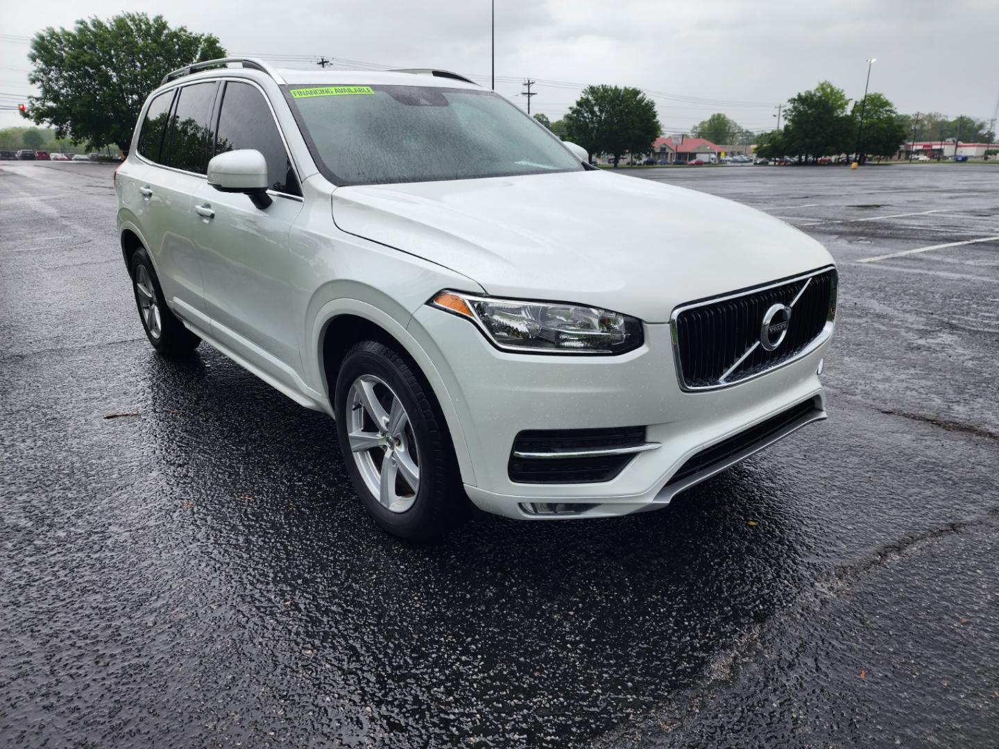 2016 WHITE /Black Volvo XC90 T5 Momentum AWD (YV4102XK7G1) with an 2.0L L4 DOHC 16V engine, 8A transmission, located at 1221 Madison St., Shelbyville, TN, 37160, (931) 680-9439, 0.000000, 0.000000 - Photo#1