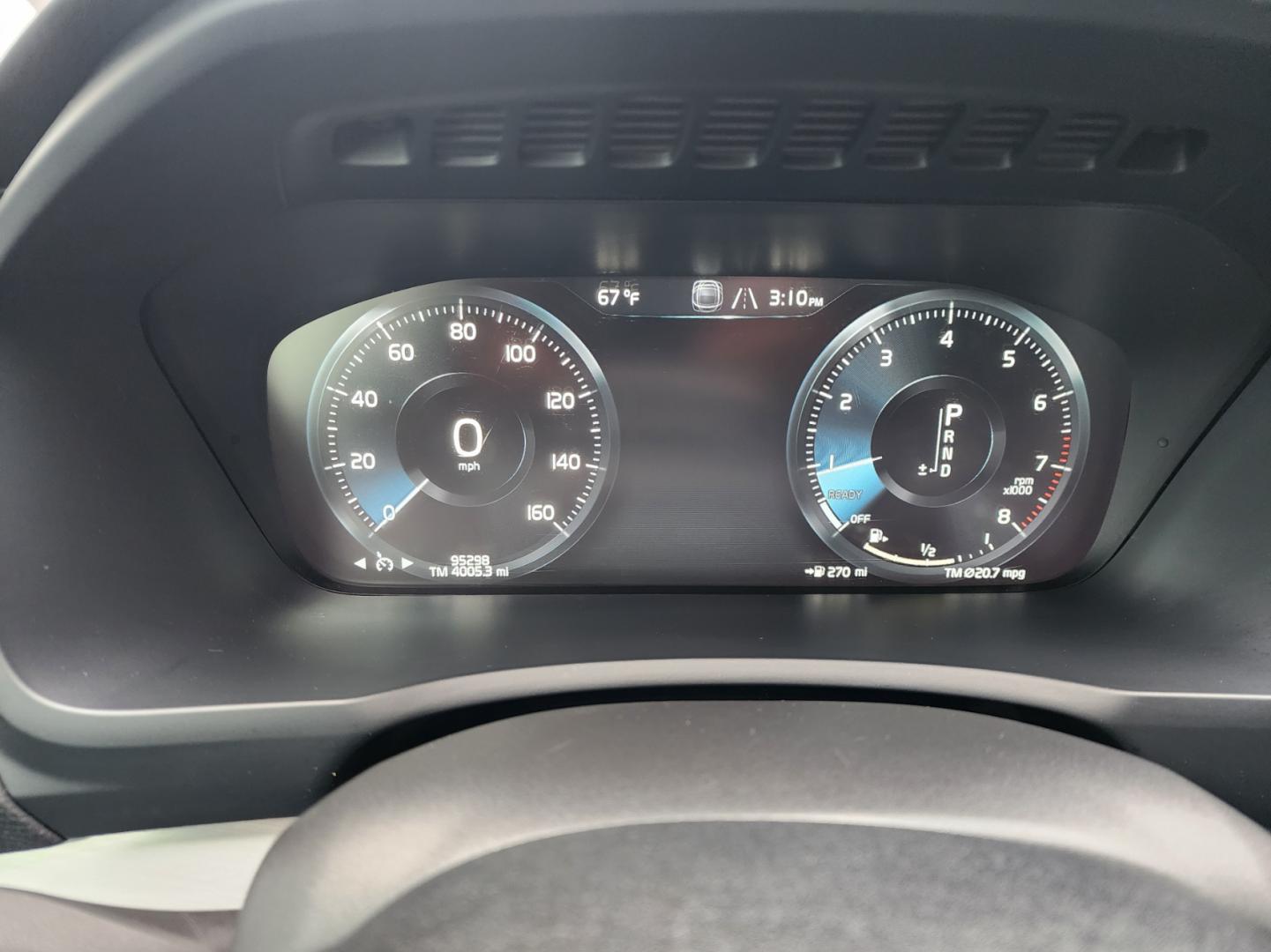 2016 WHITE /Black Volvo XC90 T5 Momentum AWD (YV4102XK7G1) with an 2.0L L4 DOHC 16V engine, 8A transmission, located at 1221 Madison St., Shelbyville, TN, 37160, (931) 680-9439, 0.000000, 0.000000 - Photo#9