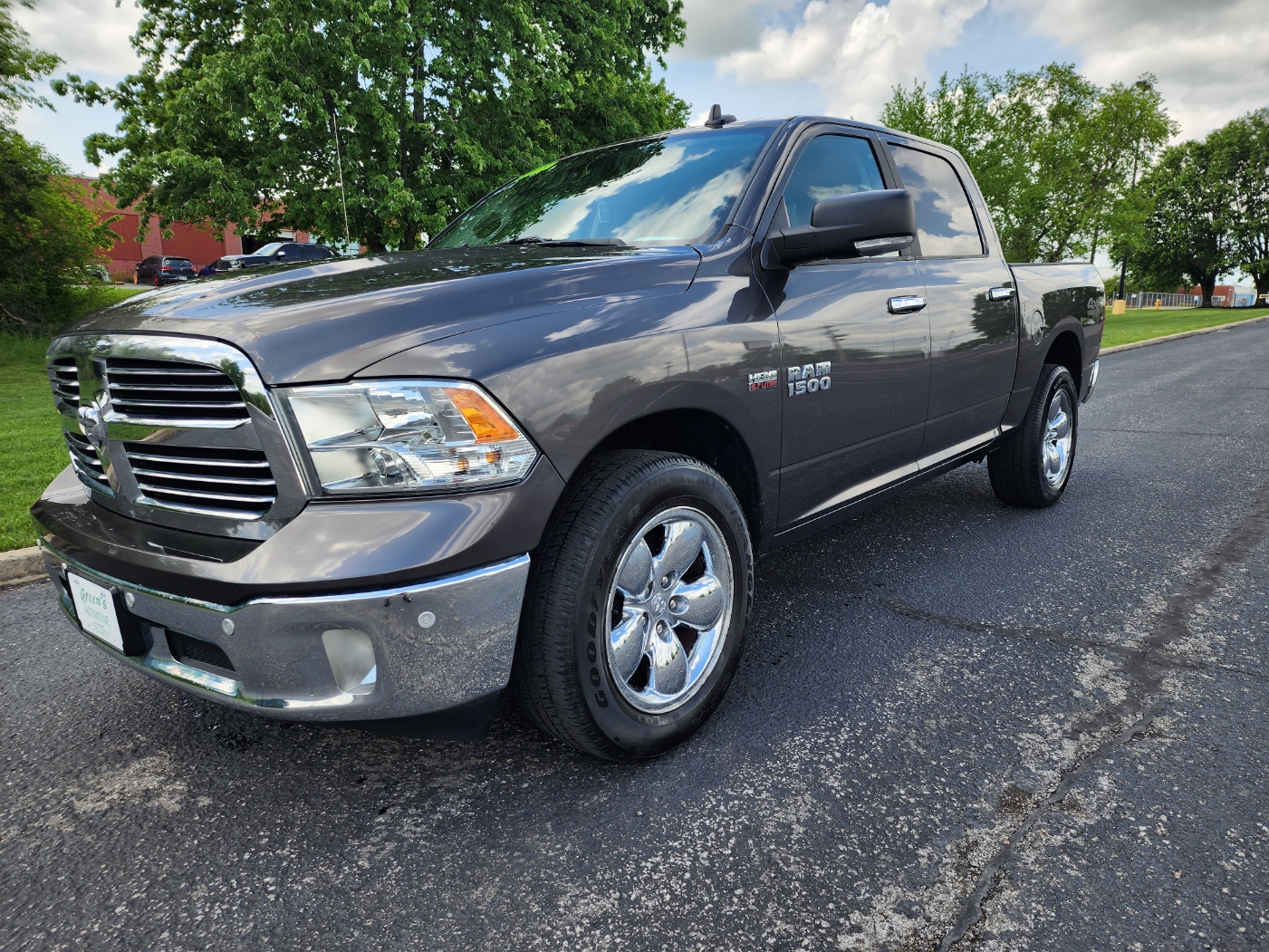 photo of 2018 RAM 1500 SLT Big Horn Crew Cab SWB 4WD