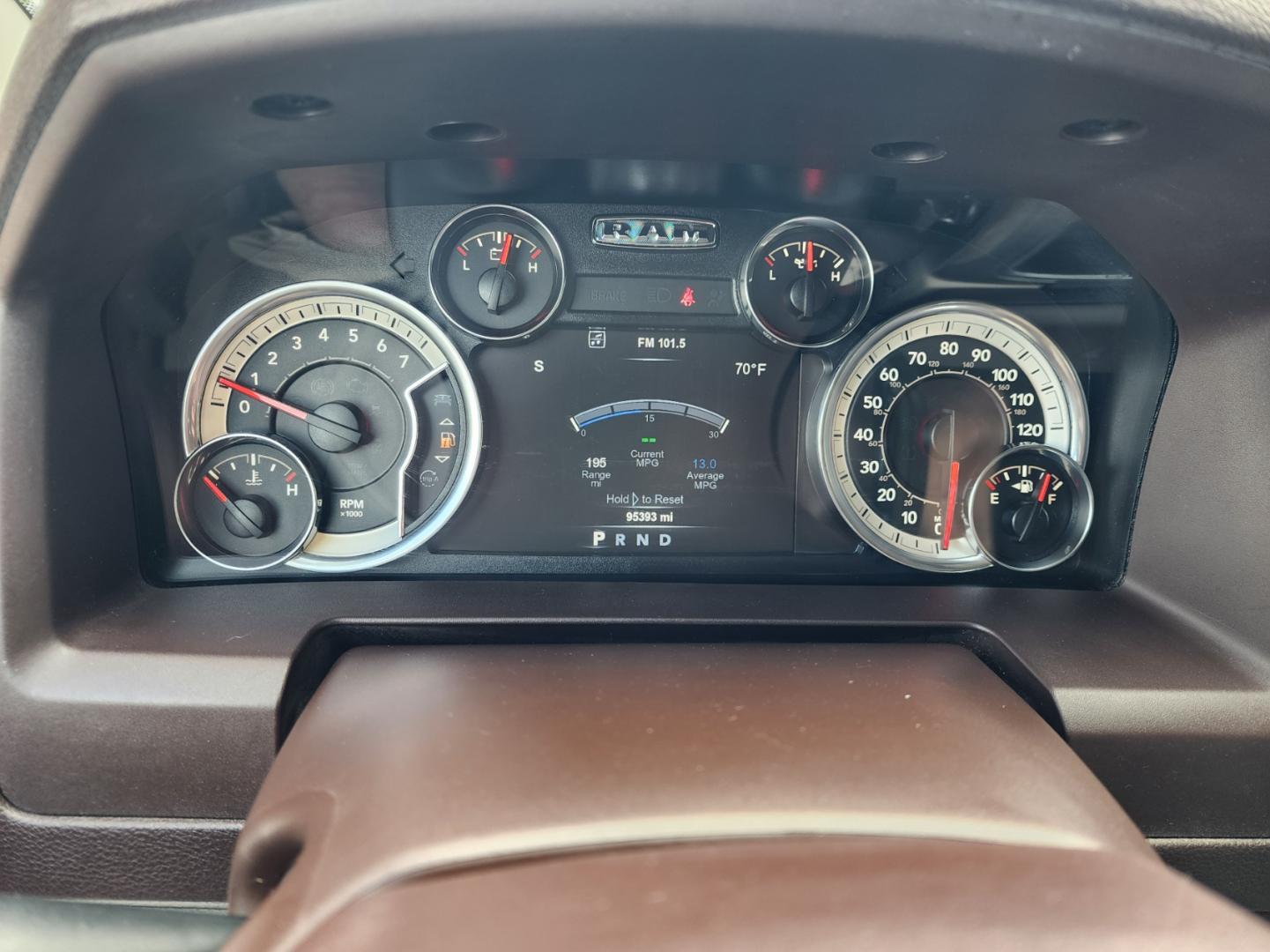 2018 Gray /Brown RAM 1500 SLT Big Horn Crew Cab SWB 4WD (3C6RR7LTXJG) with an 5.7L V8 OHV 16V engine, 8A transmission, located at 1221 Madison St., Shelbyville, TN, 37160, (931) 680-9439, 0.000000, 0.000000 - Photo#8