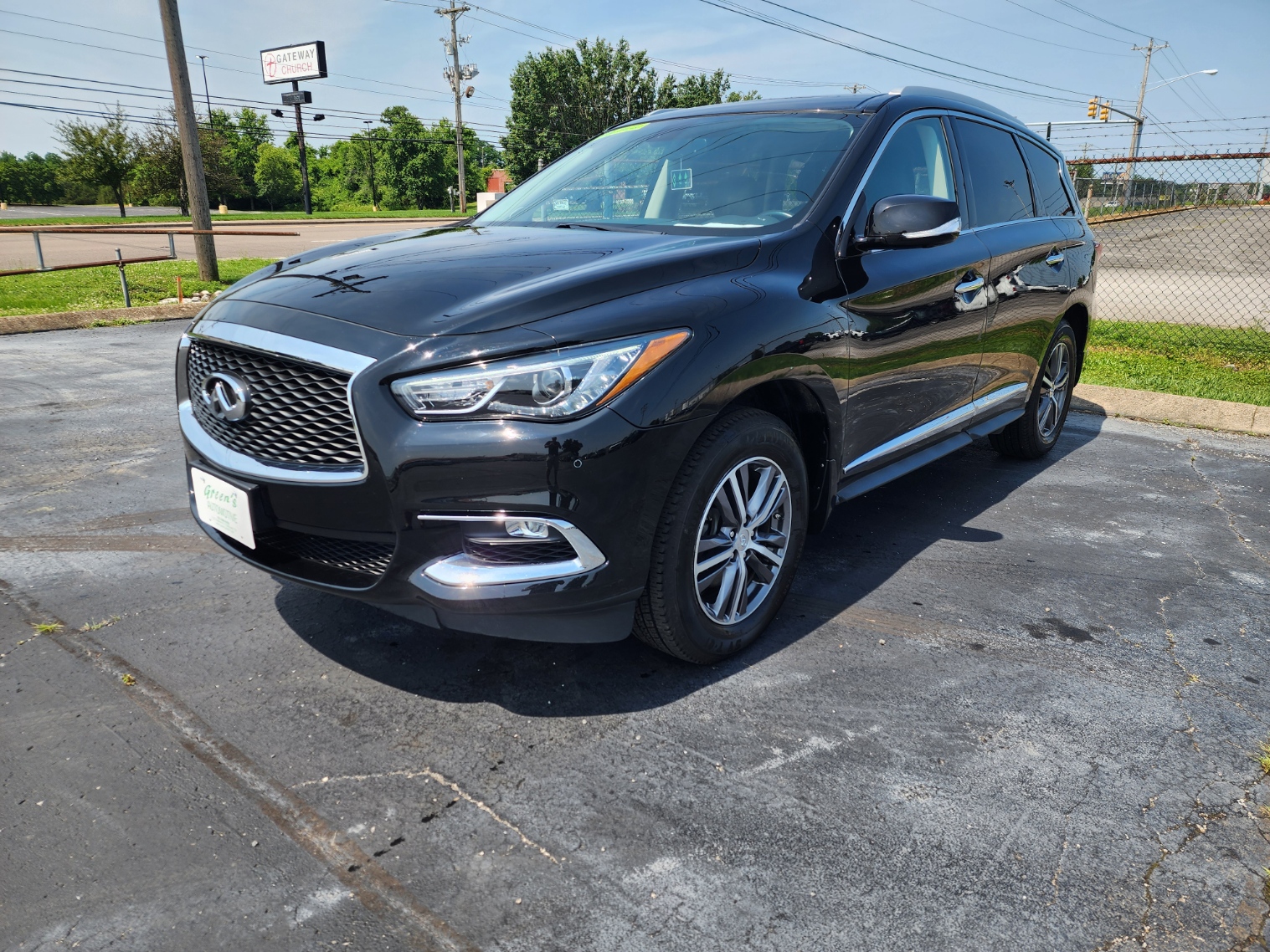 photo of 2017 Infiniti QX60 Base AWD