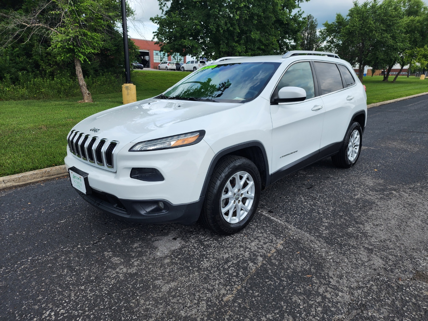 photo of 2014 Jeep Cherokee Latitude 4WD