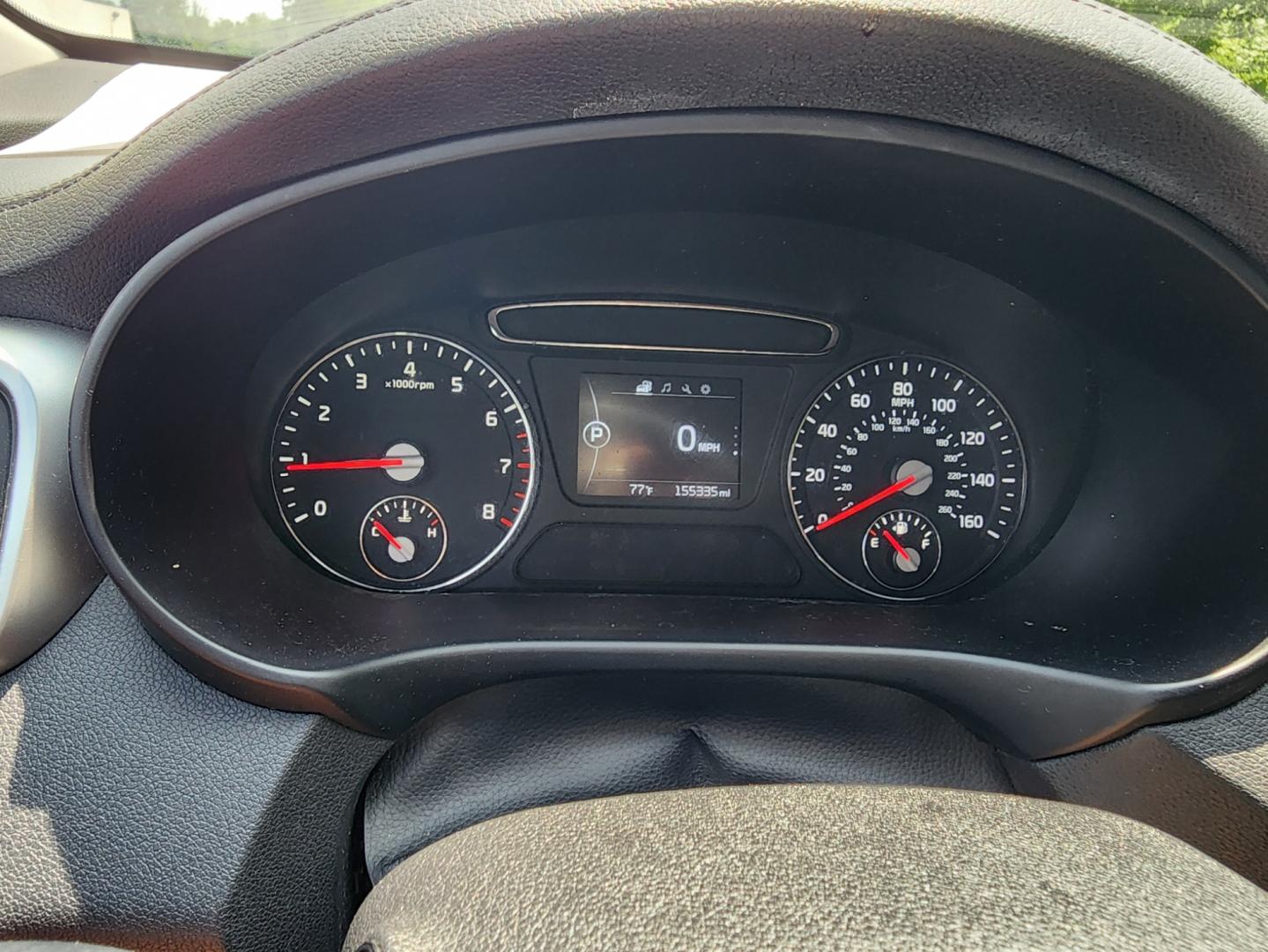 2016 Gray /Gray Kia Sorento LX AWD (5XYPGDA31GG) with an 2.4L L4 DOHC 16V engine, 6-Speed Automatic transmission, located at 1221 Madison St., Shelbyville, TN, 37160, (931) 680-9439, 0.000000, 0.000000 - Photo#7
