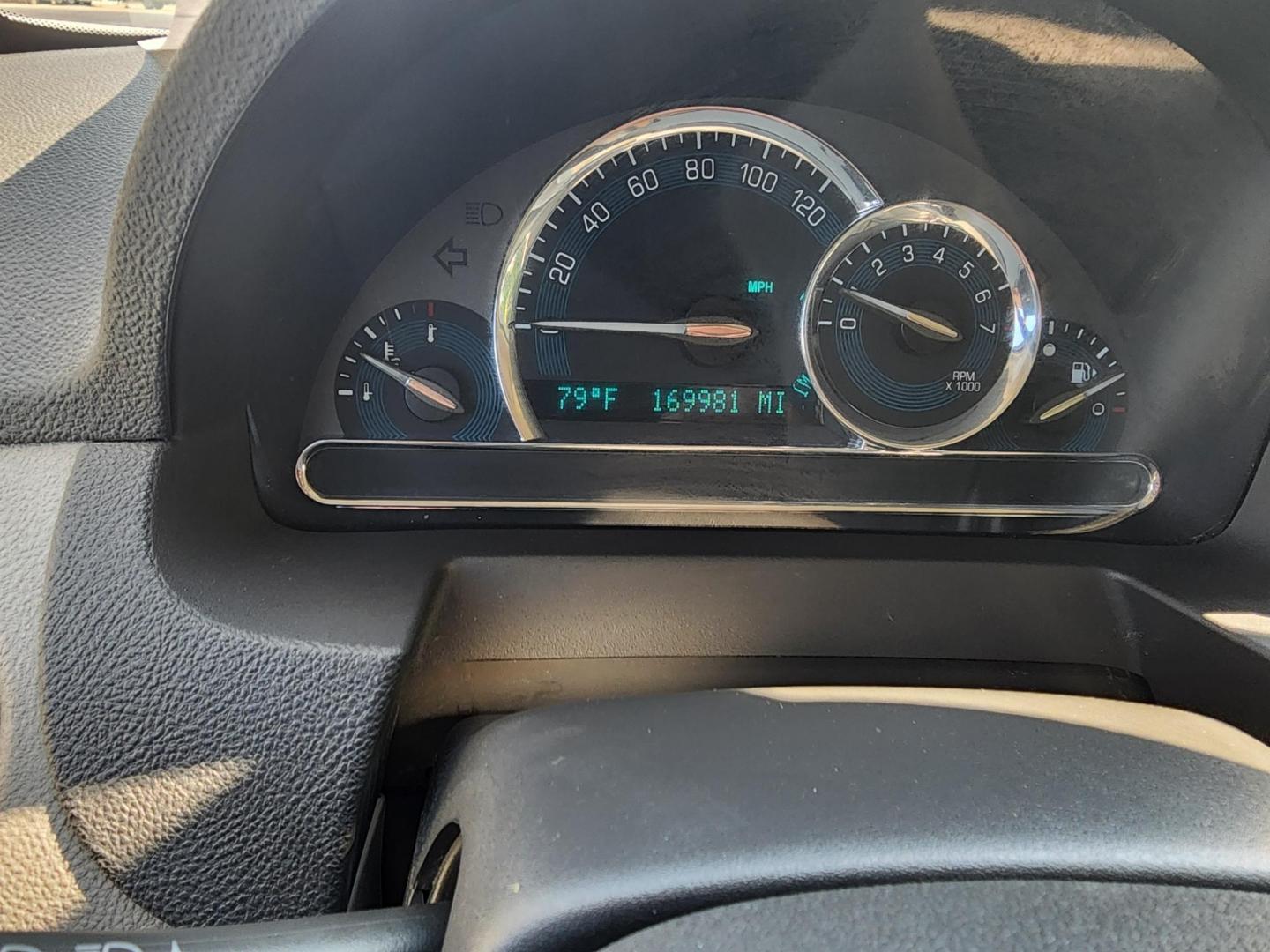 2007 WHITE /Gray Chevrolet HHR LT2 (3GNDA33P67S) with an 2.4L L4 DOHC 16V engine, 6-Speed Automatic Overdrive transmission, located at 1221 Madison St., Shelbyville, TN, 37160, (931) 680-9439, 0.000000, 0.000000 - Photo#8