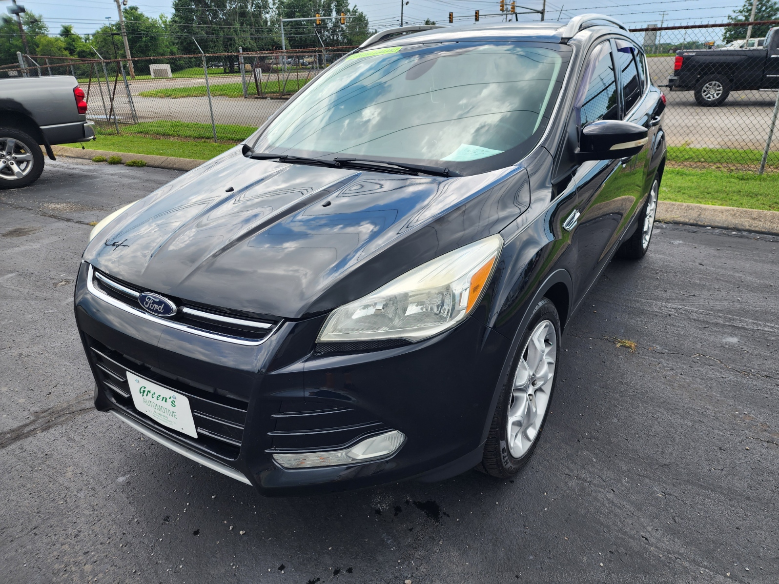 photo of 2016 Ford Escape Titanium FWD