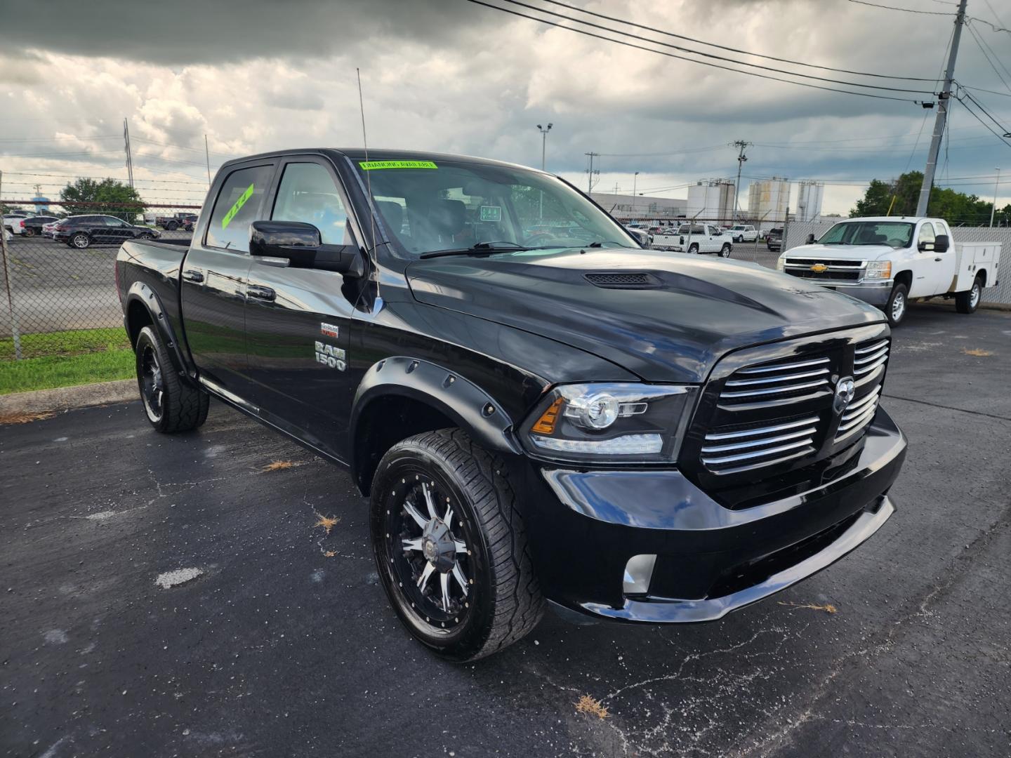 2013 Black /Black RAM 1500 Sport Crew Cab SWB 4WD (1C6RR7MT3DS) with an 5.7L V8 OHV 16V engine, 6-Speed Automatic transmission, located at 1221 Madison St., Shelbyville, TN, 37160, (931) 680-9439, 0.000000, 0.000000 - Photo#1