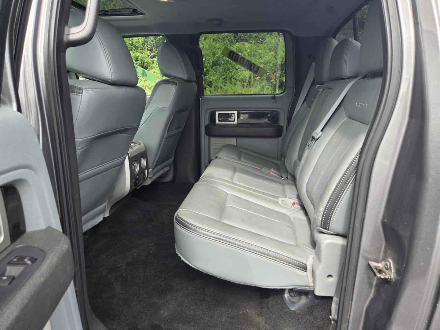2011 Gray /Gray Ford F-150 Platinum SuperCrew 5.5-ft. Bed 4WD (1FTFW1ET5BF) with an 3.5L V6 engine, 4-Speed Automatic transmission, located at 1221 Madison St., Shelbyville, TN, 37160, (931) 680-9439, 0.000000, 0.000000 - Photo#5