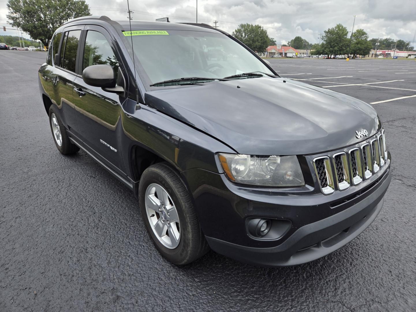 2014 Gray /Gray Jeep Compass Sport FWD (1C4NJCBA4ED) with an 2.0L L4 DOHC 16V engine, located at 1221 Madison St., Shelbyville, TN, 37160, (931) 680-9439, 0.000000, 0.000000 - Photo#1