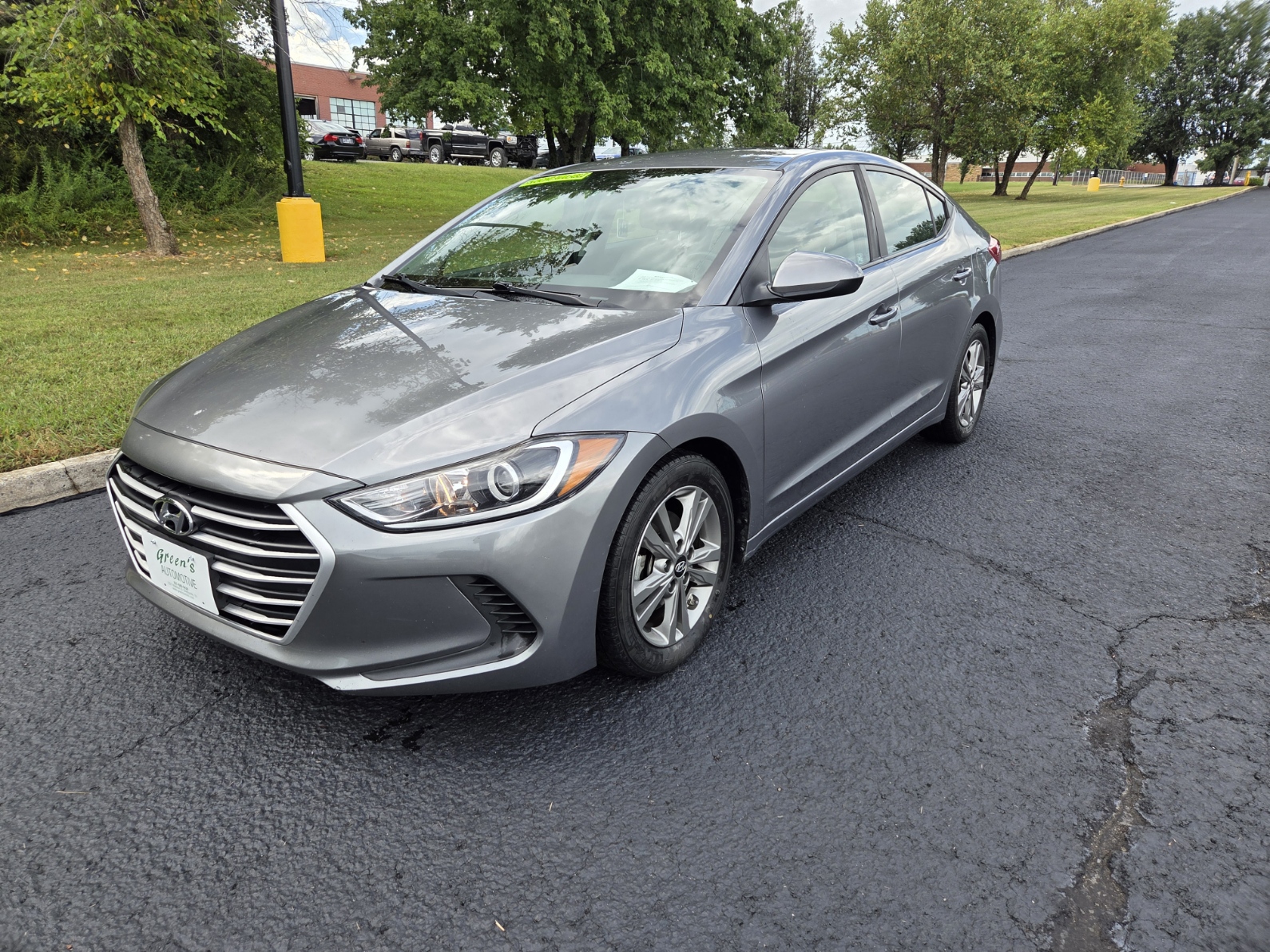 photo of 2018 Hyundai Elantra SEL