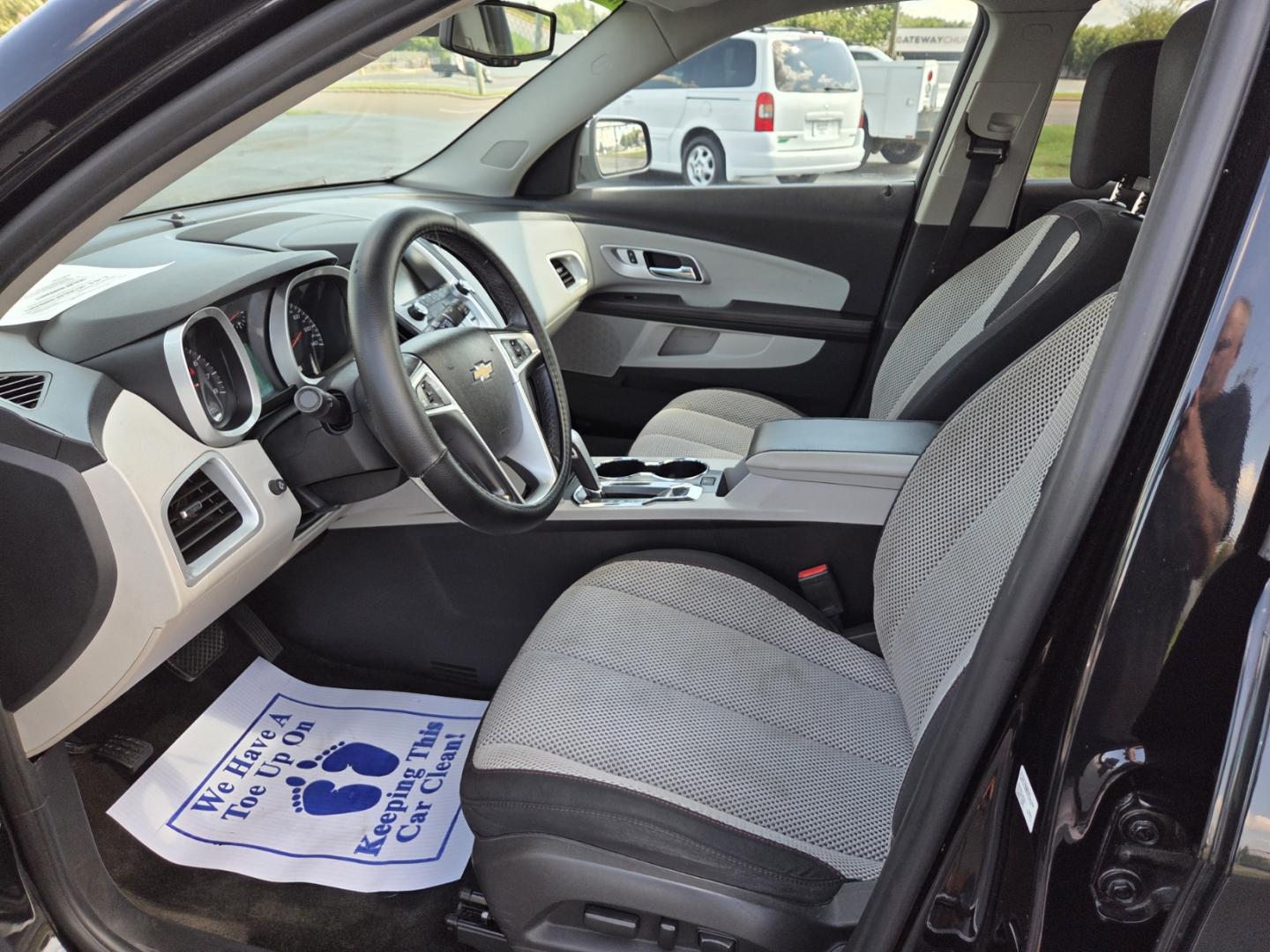 2015 BLACK /Gray Chevrolet Equinox 1LT AWD (2GNFLFEK1F6) with an 2.4L L4 DOHC 16V FFV engine, 6-Speed Automatic transmission, located at 1221 Madison St., Shelbyville, TN, 37160, (931) 680-9439, 0.000000, 0.000000 - Photo#5