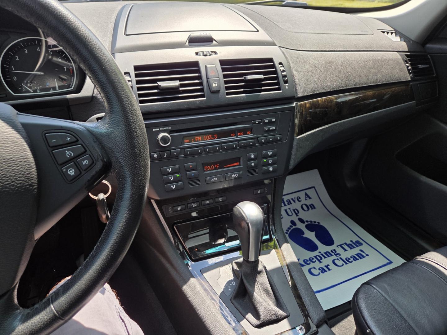 2010 Silver /Gray BMW X3 xDrive30i (WBXPC9C40AW) with an 3.0L L6 DOHC 24V engine, Automatic transmission, located at 1221 Madison St., Shelbyville, TN, 37160, (931) 680-9439, 0.000000, 0.000000 - Photo#7
