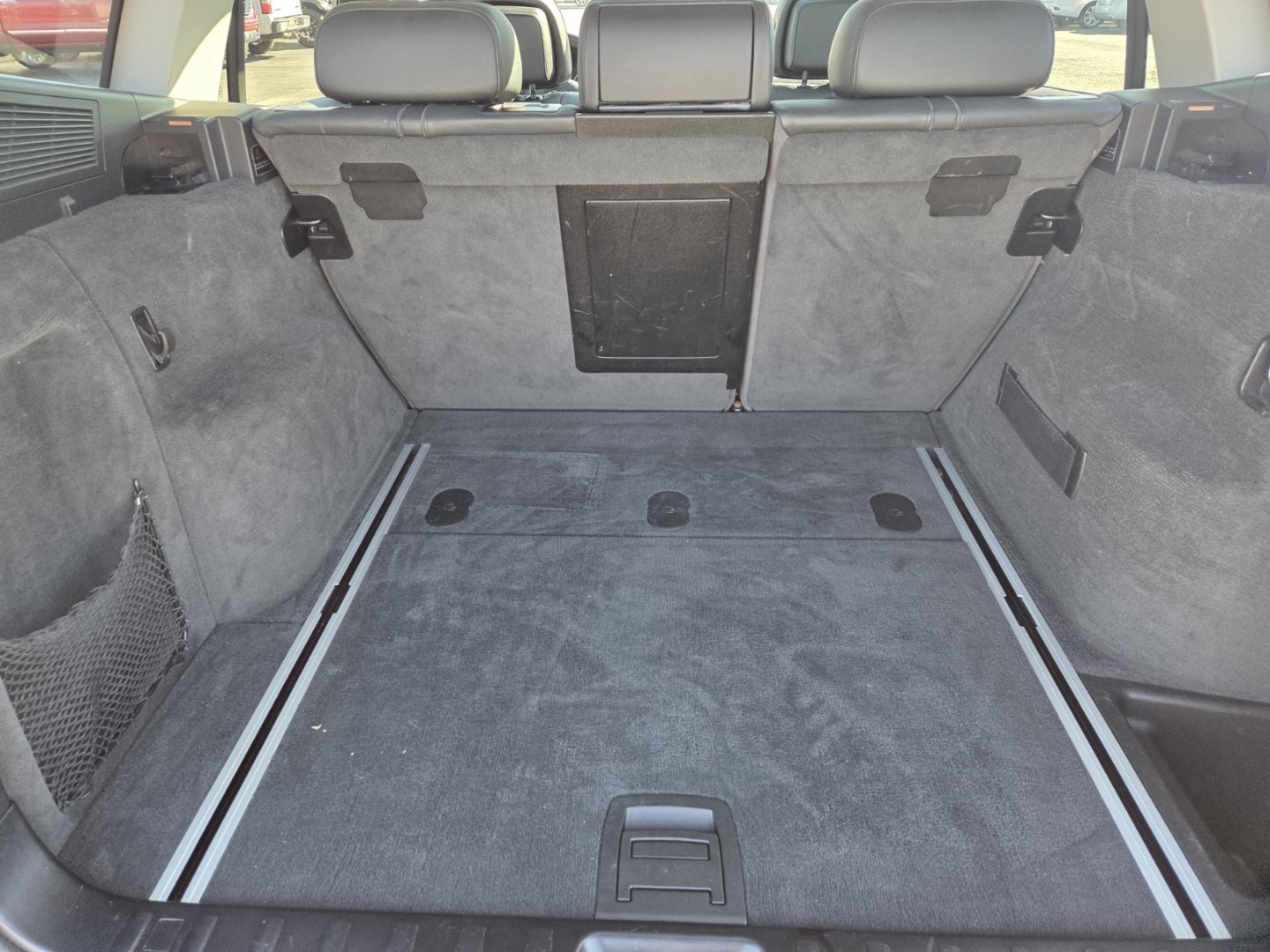 2010 Silver /Gray BMW X3 xDrive30i (WBXPC9C40AW) with an 3.0L L6 DOHC 24V engine, Automatic transmission, located at 1221 Madison St., Shelbyville, TN, 37160, (931) 680-9439, 0.000000, 0.000000- Photo#3