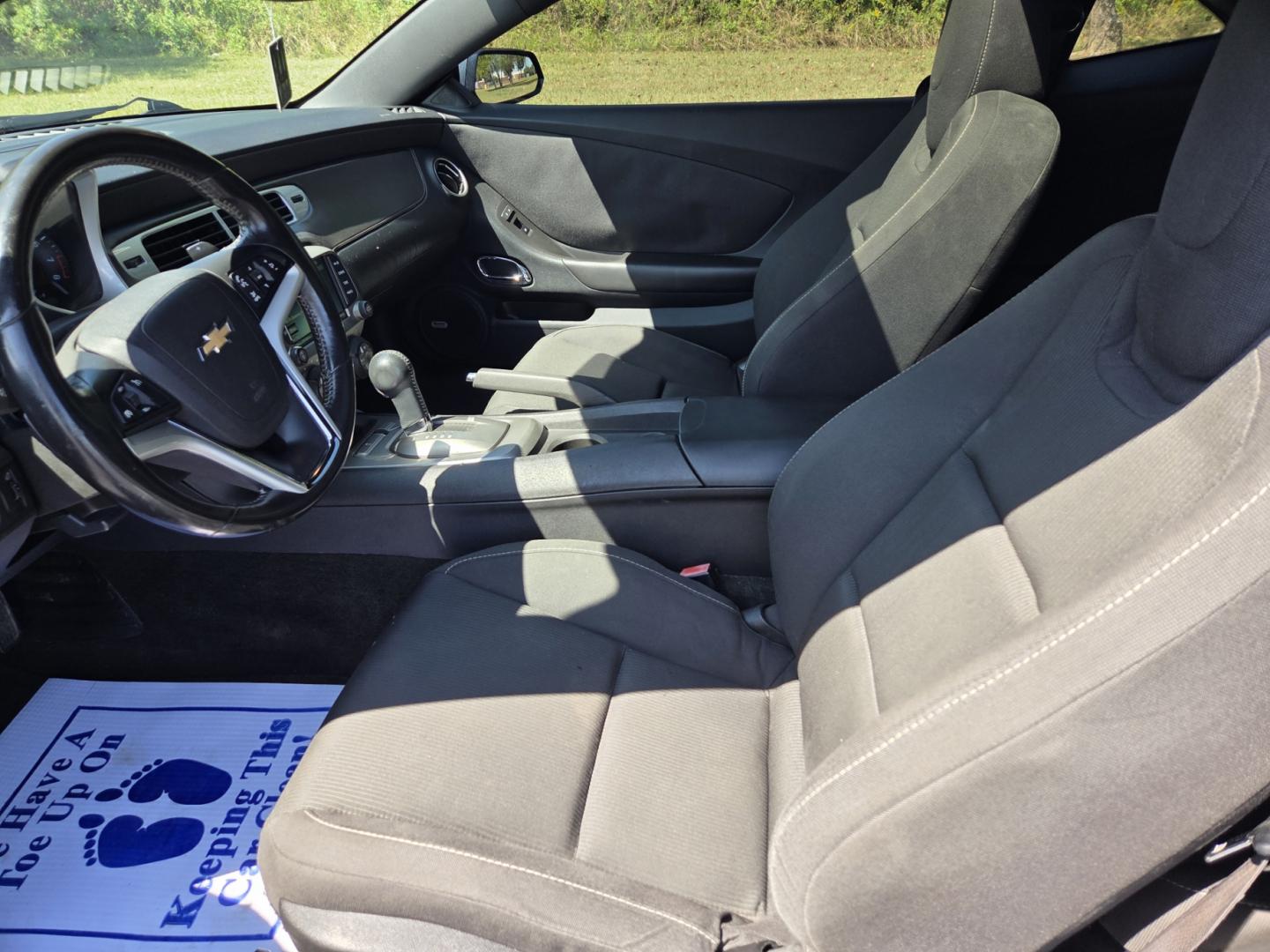2013 Blue /Black Chevrolet Camaro Coupe 1LT (2G1FB1E39D9) with an 3.6L V6 DOHC 24V FFV engine, 6-Speed Automatic transmission, located at 1221 Madison St., Shelbyville, TN, 37160, (931) 680-9439, 0.000000, 0.000000 - Photo#5
