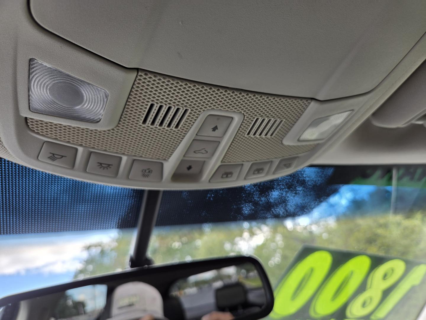 2015 Gray /Black Ford Edge SEL AWD (2FMTK4J97FB) with an 2.0L L4 DOHC 16V engine, 6-Speed Automatic transmission, located at 1221 Madison St., Shelbyville, TN, 37160, (931) 680-9439, 0.000000, 0.000000 - Photo#9