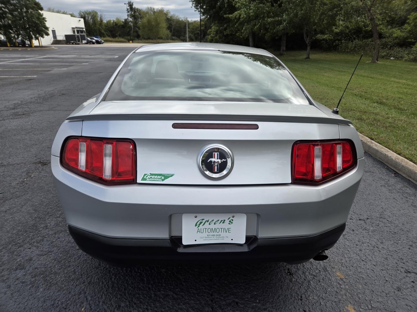 2010 SILVER /Black Ford Mustang V6 Coupe (1ZVBP8AN4A5) with an 4.0L V6 OHC 12V engine, located at 1221 Madison St., Shelbyville, TN, 37160, (931) 680-9439, 0.000000, 0.000000 - Photo#2