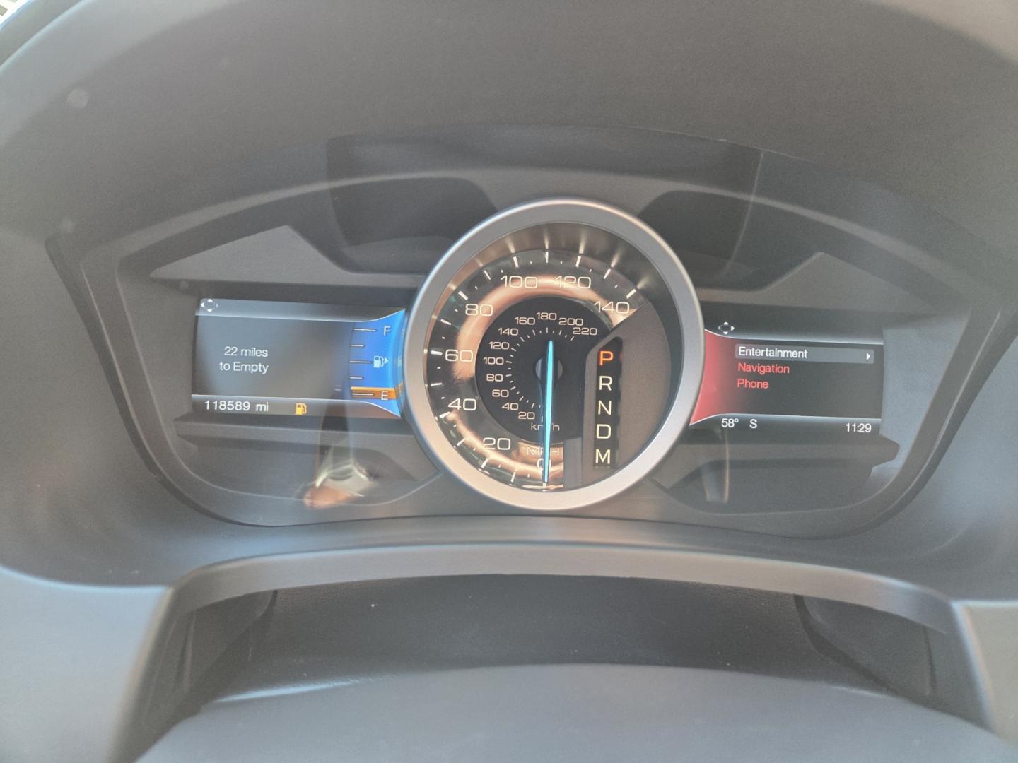 2015 Gray /Black Ford Explorer Sport 4WD (1FM5K8GT9FG) with an 3.5L V6 DOHC 24V engine, 6-Speed Automatic transmission, located at 1221 Madison St., Shelbyville, TN, 37160, (931) 680-9439, 0.000000, 0.000000 - Photo#9