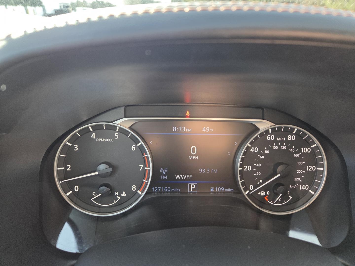 2019 Gray /Black Nissan Altima 2.5 SR (1N4BL4CV1KC) with an 2.5L L4 DOHC 16V engine, CVT transmission, located at 1221 Madison St., Shelbyville, TN, 37160, (931) 680-9439, 0.000000, 0.000000 - Photo#7