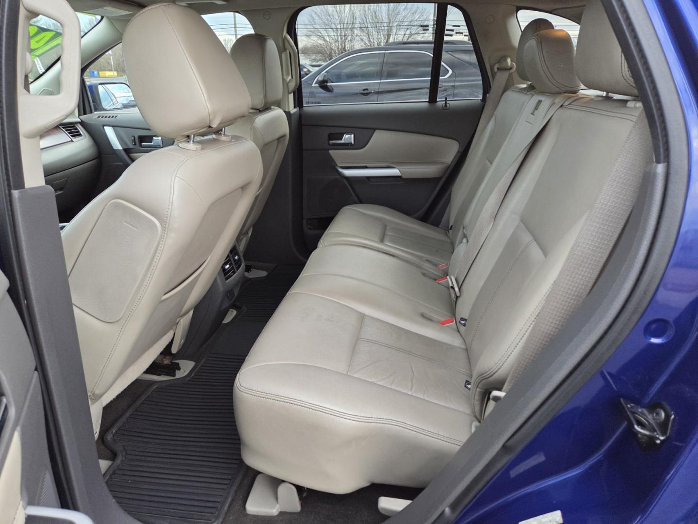 2013 Blue /Gray Ford Edge Limited FWD (2FMDK3K94DB) with an 2.0L L4 DOHC 16V engine, 6-Speed Automatic transmission, located at 1221 Madison St., Shelbyville, TN, 37160, (931) 680-9439, 0.000000, 0.000000 - Photo#5