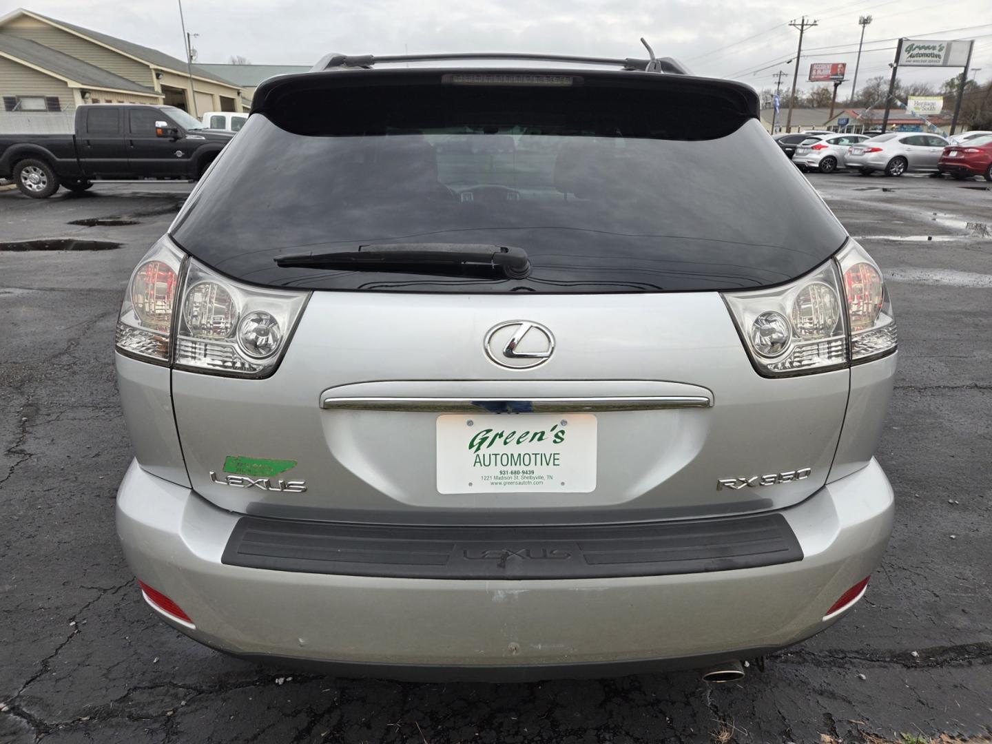 2009 SILVER /Black Lexus RX 350 FWD (2T2GK31U29C) with an 3.5L V6 DOHC 24V engine, 5-Speed Automatic Overdrive transmission, located at 1221 Madison St., Shelbyville, TN, 37160, (931) 680-9439, 0.000000, 0.000000 - Photo#2