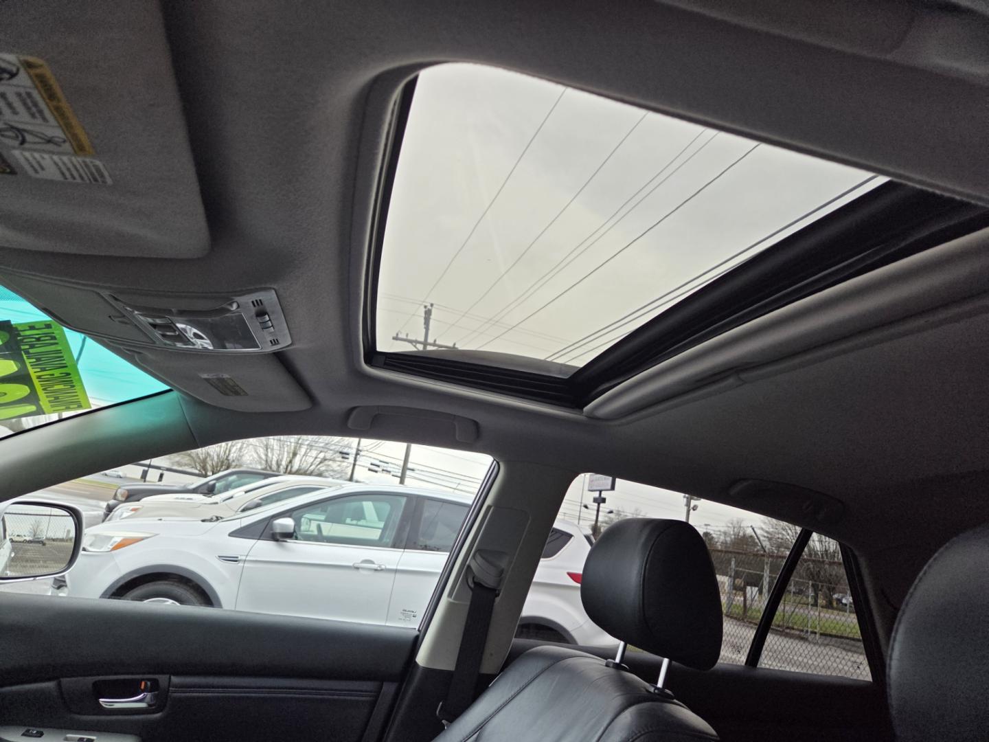 2009 SILVER /Black Lexus RX 350 FWD (2T2GK31U29C) with an 3.5L V6 DOHC 24V engine, 5-Speed Automatic Overdrive transmission, located at 1221 Madison St., Shelbyville, TN, 37160, (931) 680-9439, 0.000000, 0.000000 - Photo#6