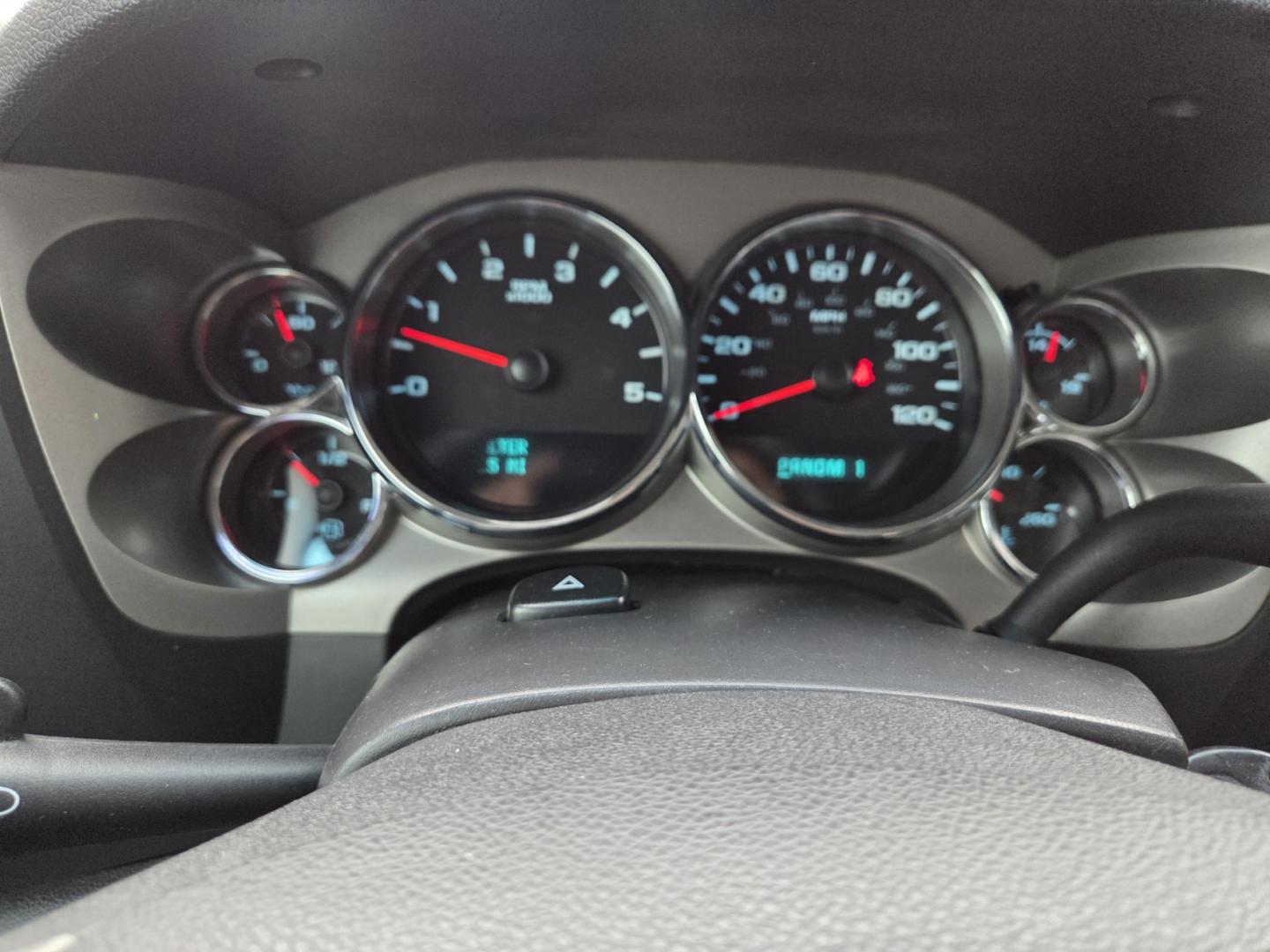 2014 Blue /Black Chevrolet Silverado 2500HD LT Crew Cab 4WD (1GC1KXC86EF) with an 6.6L V8 OHV 32V TURBO DIESEL engine, 6-Speed Automatic transmission, located at 1221 Madison St., Shelbyville, TN, 37160, (931) 680-9439, 0.000000, 0.000000 - Photo#7