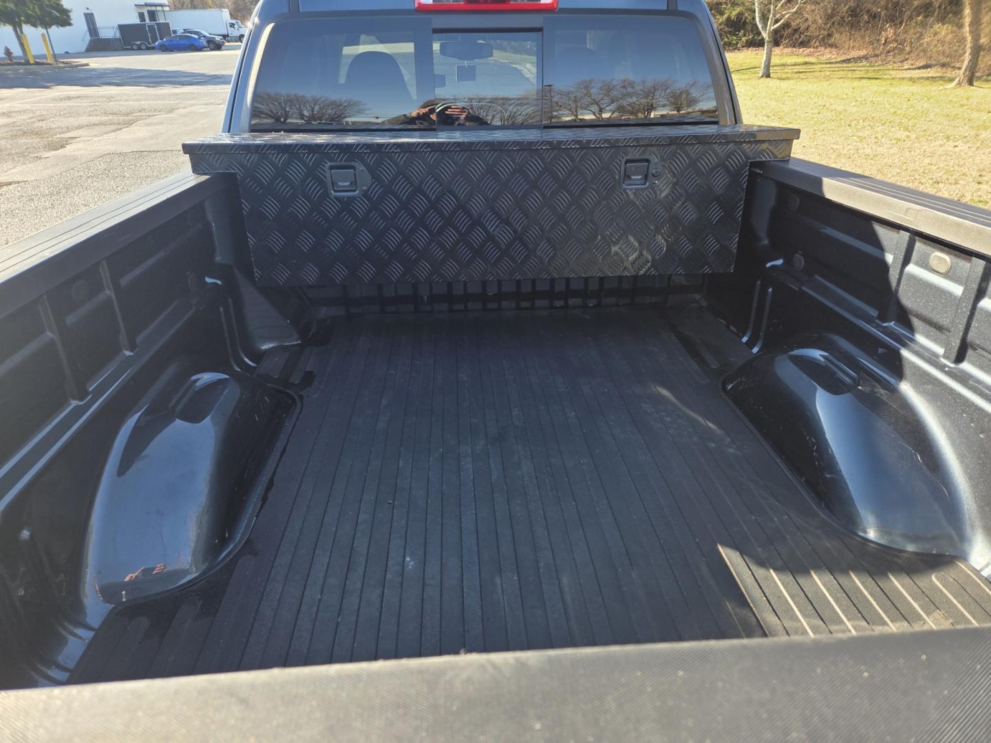 2019 Blue /Black Chevrolet Colorado LT Ext. Cab 4WD (1GCHTCEN2K1) with an 3.6L V6 DOHC 24V GAS engine, 6A transmission, located at 1221 Madison St., Shelbyville, TN, 37160, (931) 680-9439, 0.000000, 0.000000 - Photo#4