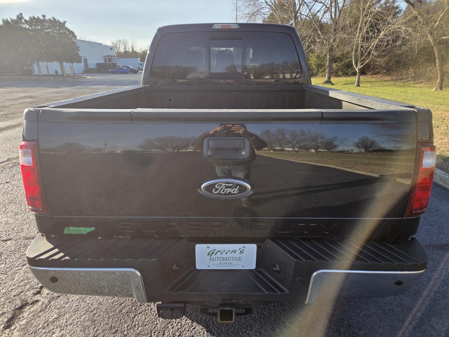 2012 BLACK /Black Ford F-250 SD Lariat Crew Cab 4WD (1FT7W2BT3CE) with an 6.7L V8 OHV 16V DIESEL engine, 6-Speed Automatic transmission, located at 1221 Madison St., Shelbyville, TN, 37160, (931) 680-9439, 0.000000, 0.000000 - Photo#4