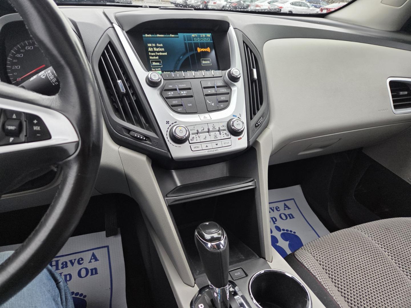 2016 Silver /Black Chevrolet Equinox LT AWD (2GNFLFEK2G6) with an 2.4L L4 DOHC 16V FFV engine, 6A transmission, located at 1221 Madison St., Shelbyville, TN, 37160, (931) 680-9439, 0.000000, 0.000000 - Photo#6