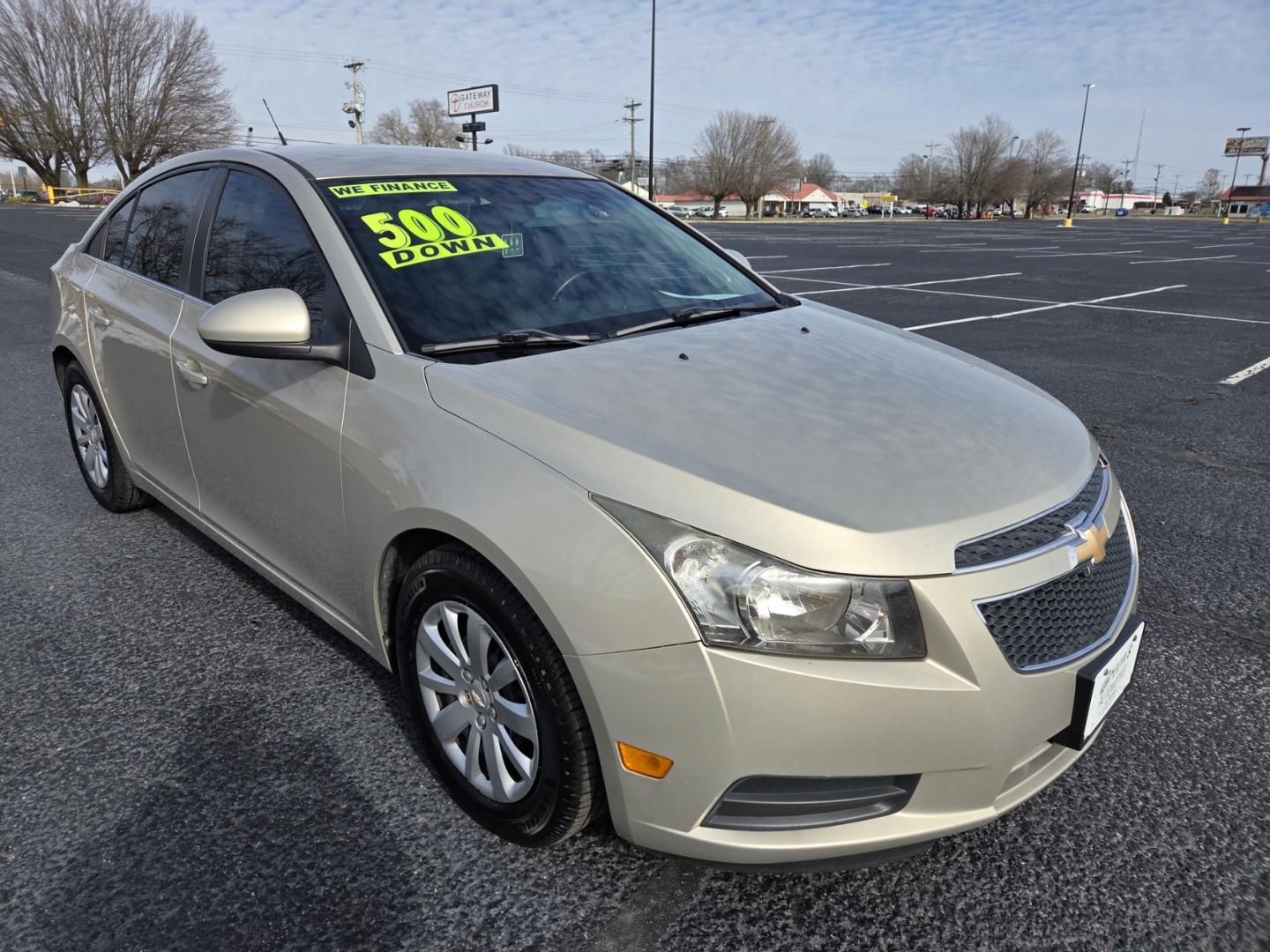 2011 Gold /Gray Chevrolet Cruze 1LT (1G1PF5S98B7) with an 1.4L L4 DOHC 16V TURBO engine, 6-Speed Manual transmission, located at 1221 Madison St., Shelbyville, TN, 37160, (931) 680-9439, 0.000000, 0.000000 - Photo#1