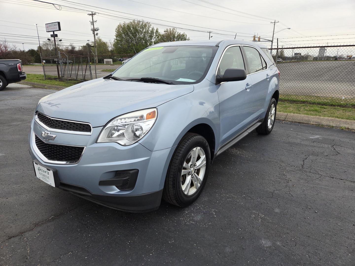 2014 Blue /Black Chevrolet Equinox LS 2WD (2GNALAEK0E6) with an 2.4L L4 DOHC 16V FFV engine, 6-Speed Automatic transmission, located at 1221 Madison St., Shelbyville, TN, 37160, (931) 680-9439, 0.000000, 0.000000 - Photo#0