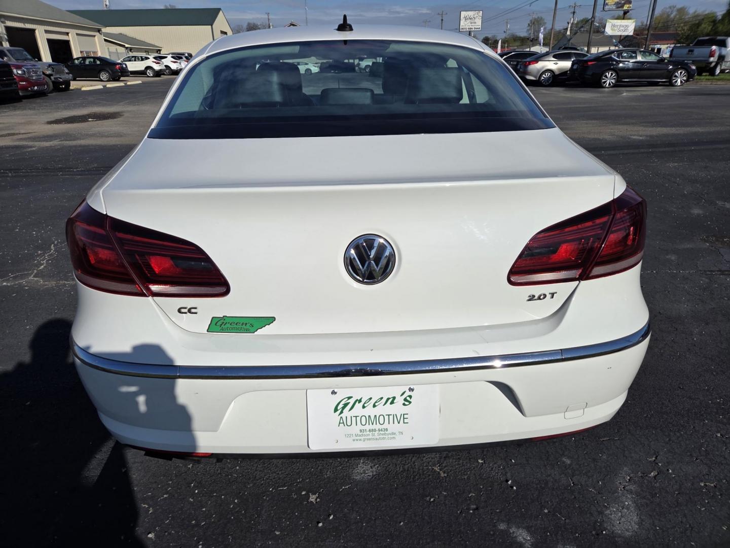 2013 WHITE /Beige Volkswagen CC Sport Plus (WVWBP7AN0DE) with an 2.0L L4 DOHC 16V TURBO engine, 6-Speed Automatic transmission, located at 1221 Madison St., Shelbyville, TN, 37160, (931) 680-9439, 0.000000, 0.000000 - Photo#2