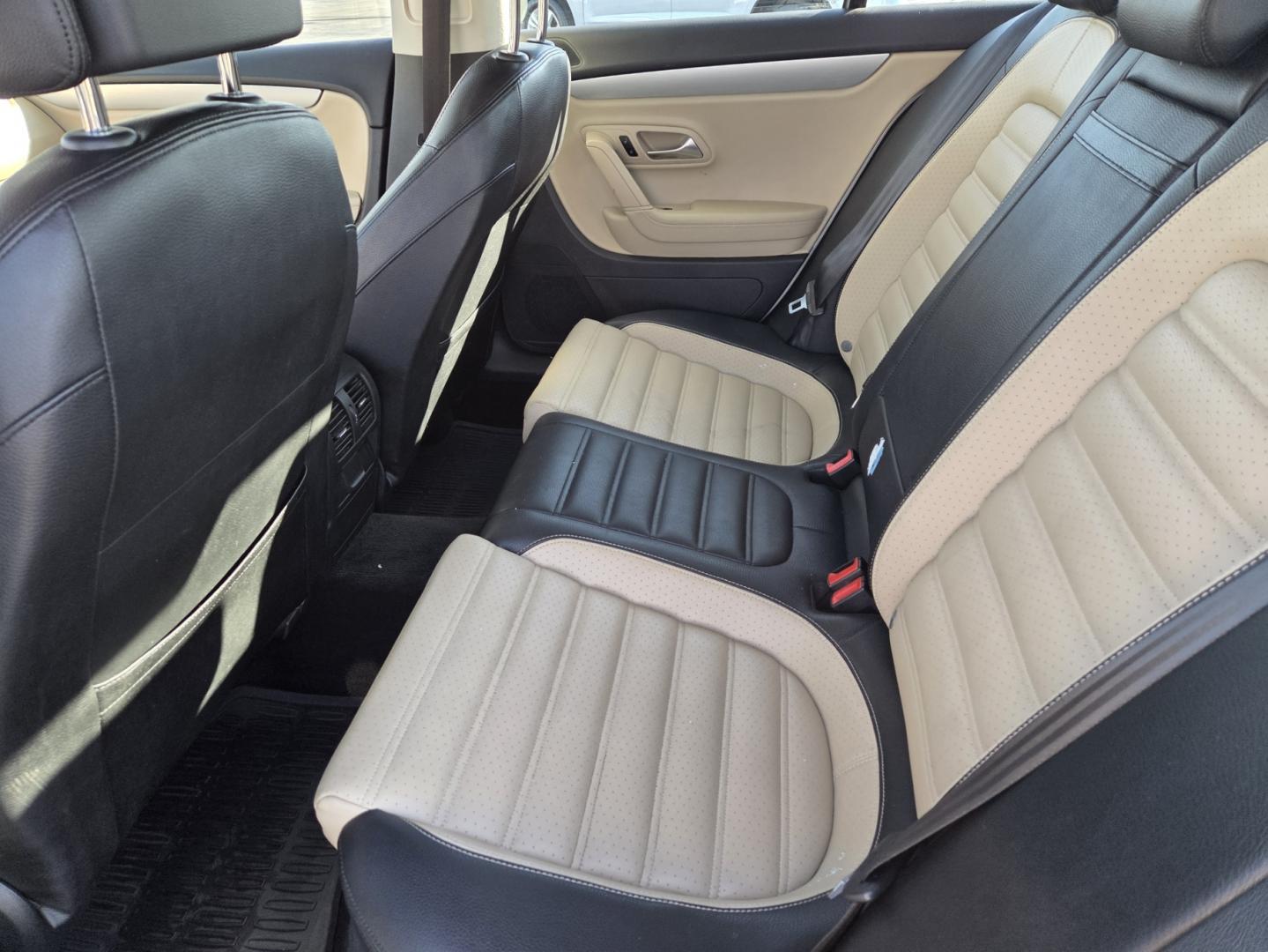 2013 WHITE /Beige Volkswagen CC Sport Plus (WVWBP7AN0DE) with an 2.0L L4 DOHC 16V TURBO engine, 6-Speed Automatic transmission, located at 1221 Madison St., Shelbyville, TN, 37160, (931) 680-9439, 0.000000, 0.000000 - Photo#4