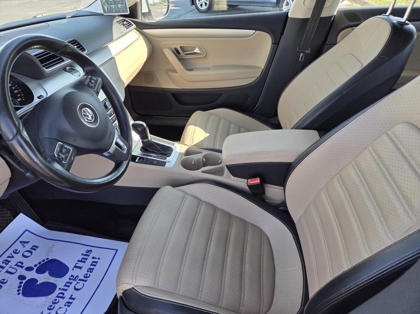 2013 WHITE /Beige Volkswagen CC Sport Plus (WVWBP7AN0DE) with an 2.0L L4 DOHC 16V TURBO engine, 6-Speed Automatic transmission, located at 1221 Madison St., Shelbyville, TN, 37160, (931) 680-9439, 0.000000, 0.000000 - Photo#5