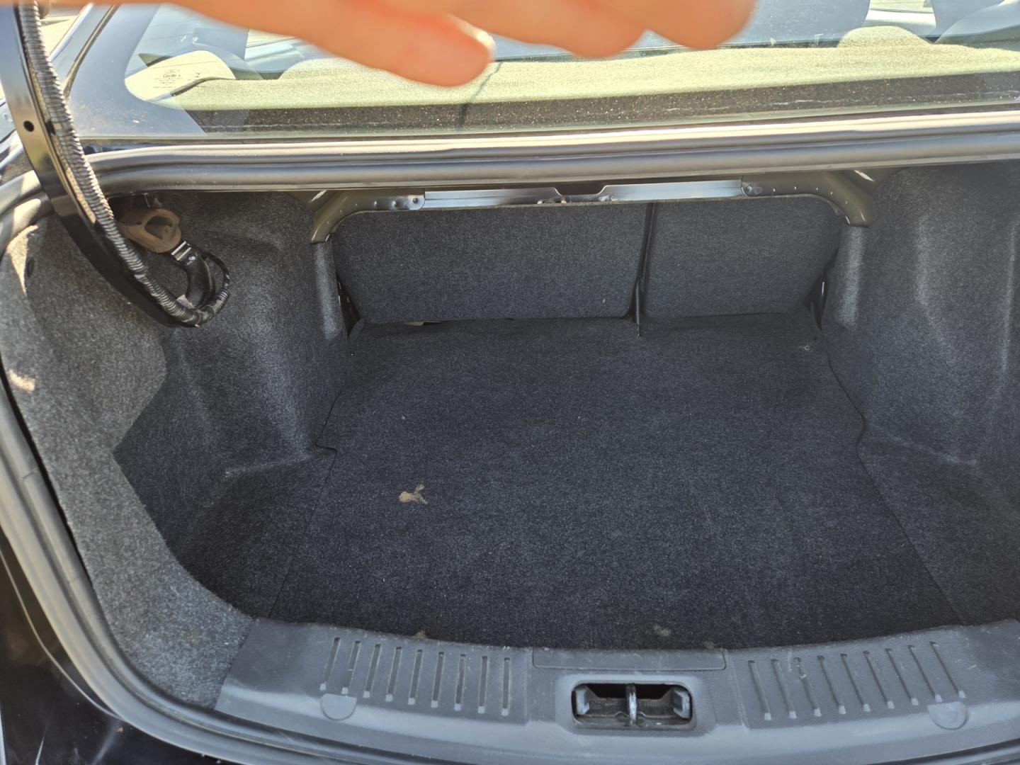 2016 BLACK /Black Ford Fiesta SE Sedan (3FADP4BJ1GM) with an 1.6L L4 DOHC 16V engine, Automatic transmission, located at 1221 Madison St., Shelbyville, TN, 37160, (931) 680-9439, 0.000000, 0.000000 - Photo#3